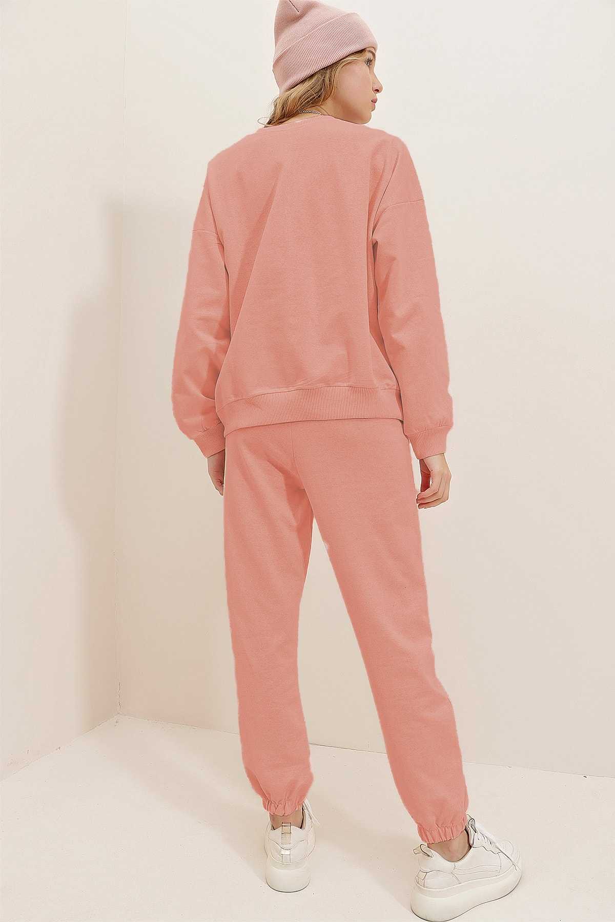 ست لباس ورزشی پایه یقه خدمه سفید زنانه، کمر الاستیک و دو نخ