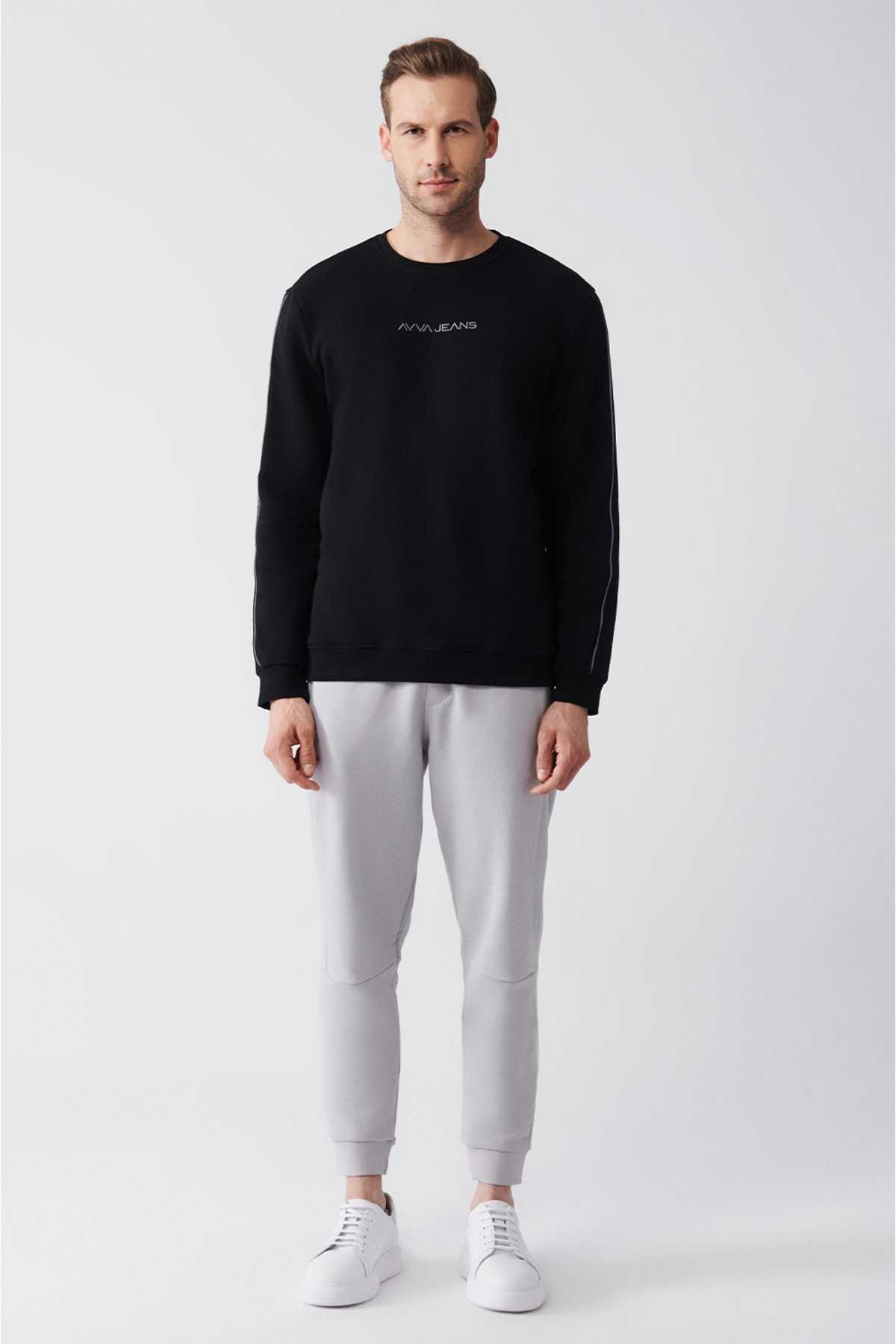 سوئیشرت معمولی با یقه یقه آبی انعکاسی نخی