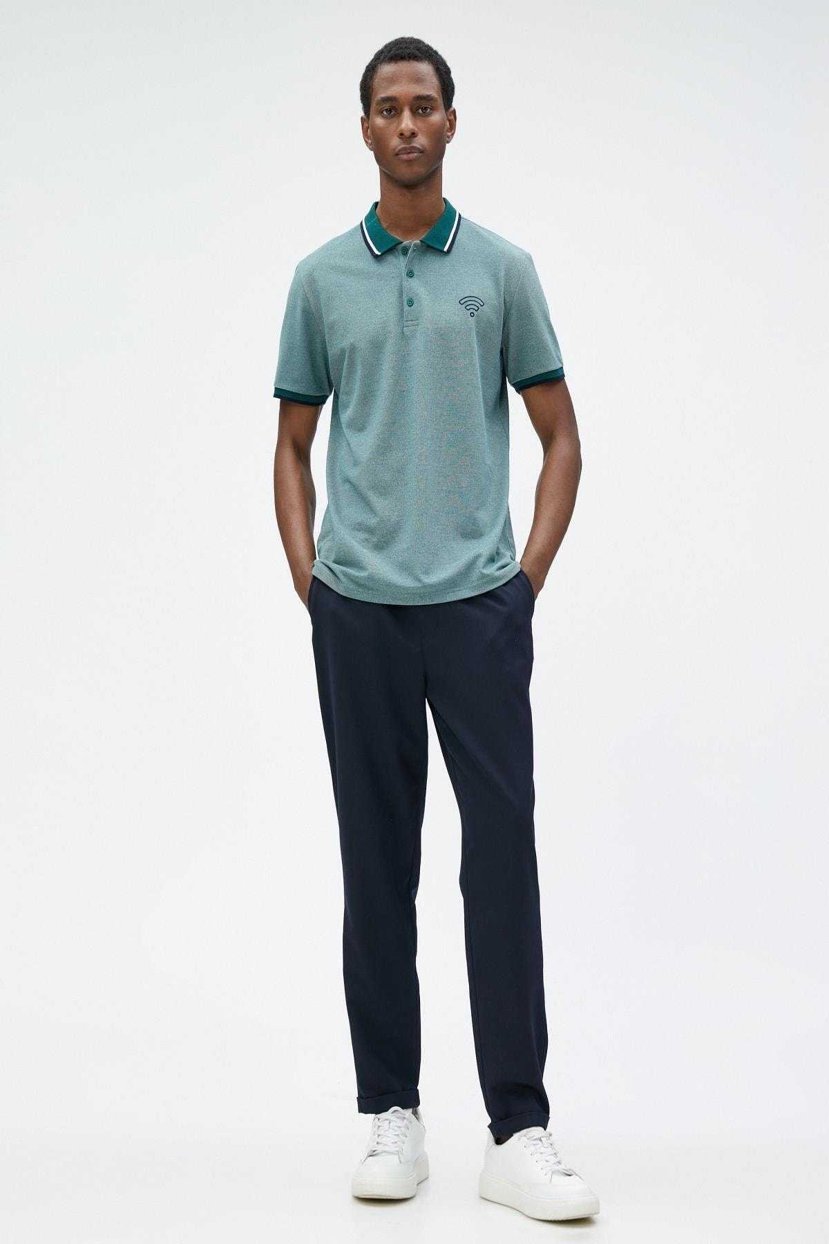 تیشرت یقه پولو با چاپ آستین کوتاه لوله کشی دکمه دار