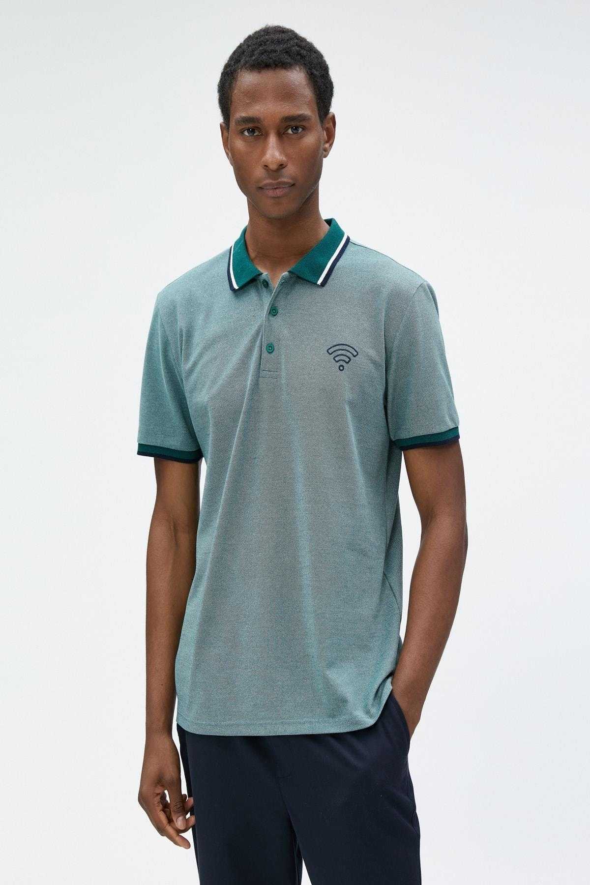 تیشرت یقه پولو با چاپ آستین کوتاه لوله کشی دکمه دار