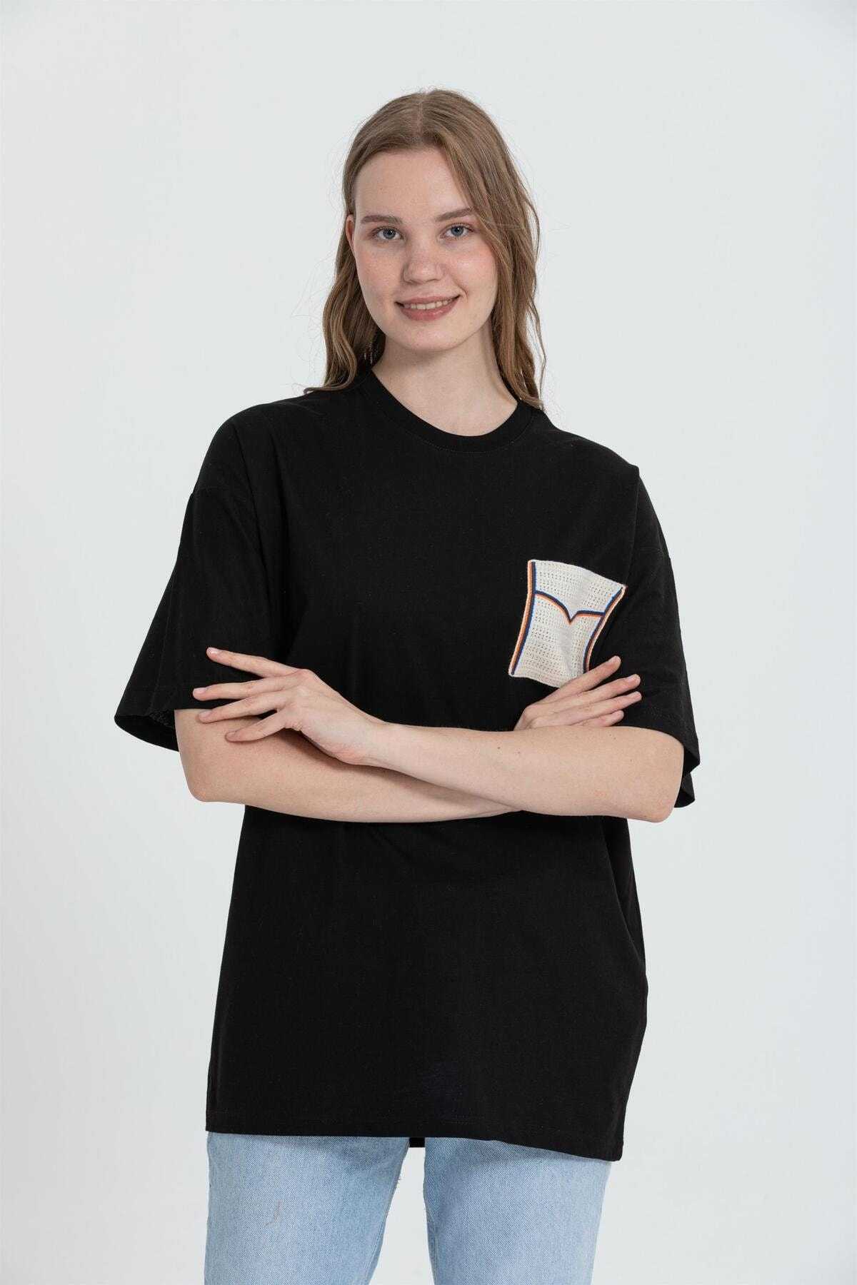 R-5729 تیشرت توری یقه خدمه با جزئیات بزرگ