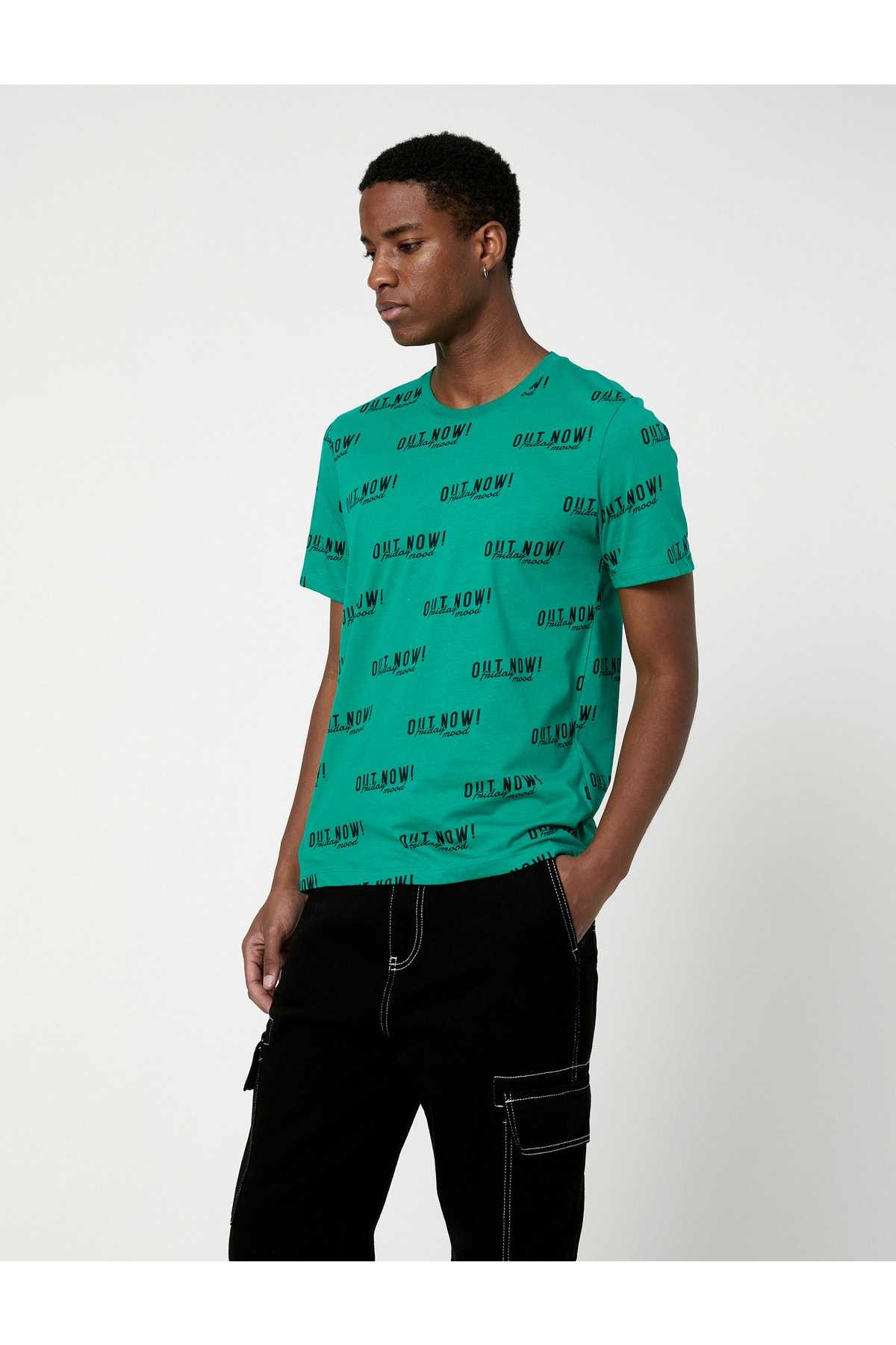 تیشرت یقه کوتاه نخی با چاپ شعار