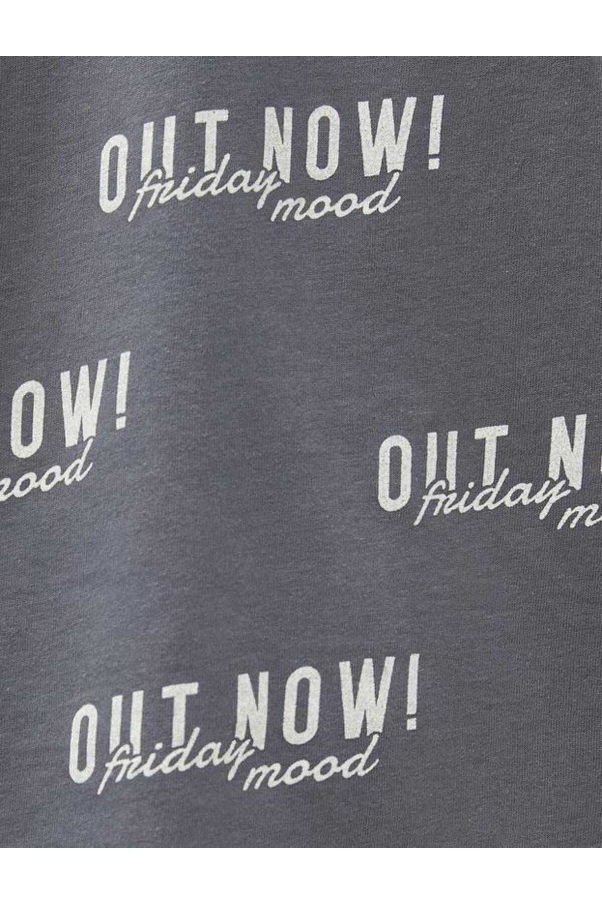 تیشرت یقه کوتاه نخی با چاپ شعار