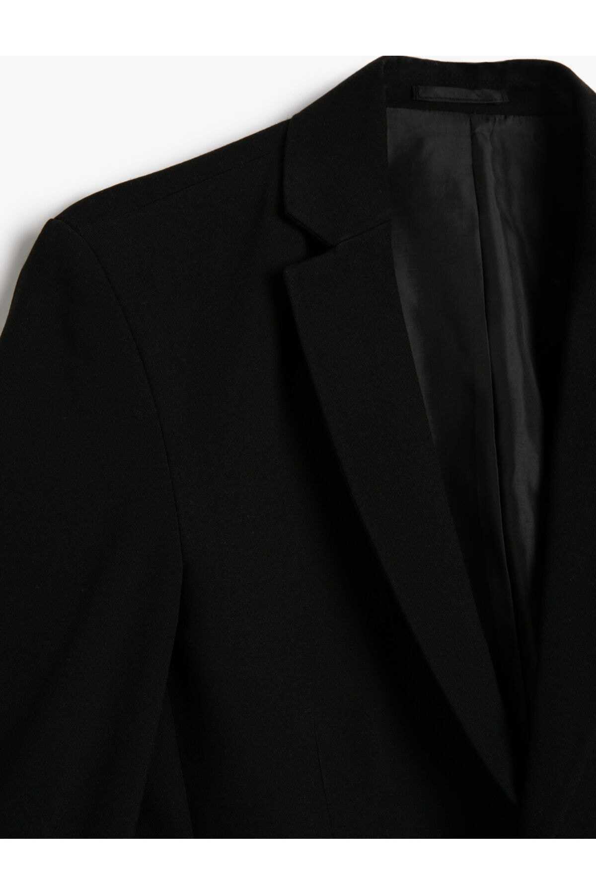 ژاکت بلیزر دو جیب دکمه دار