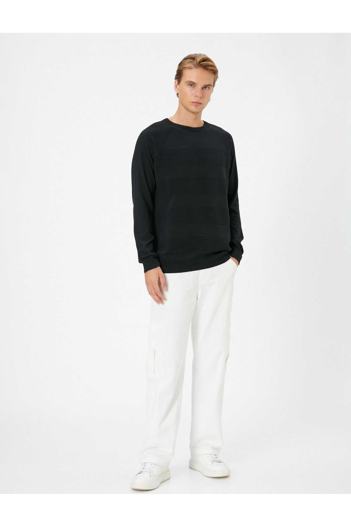 ژاکت بافتنی آستین های راگلان یقه باریک