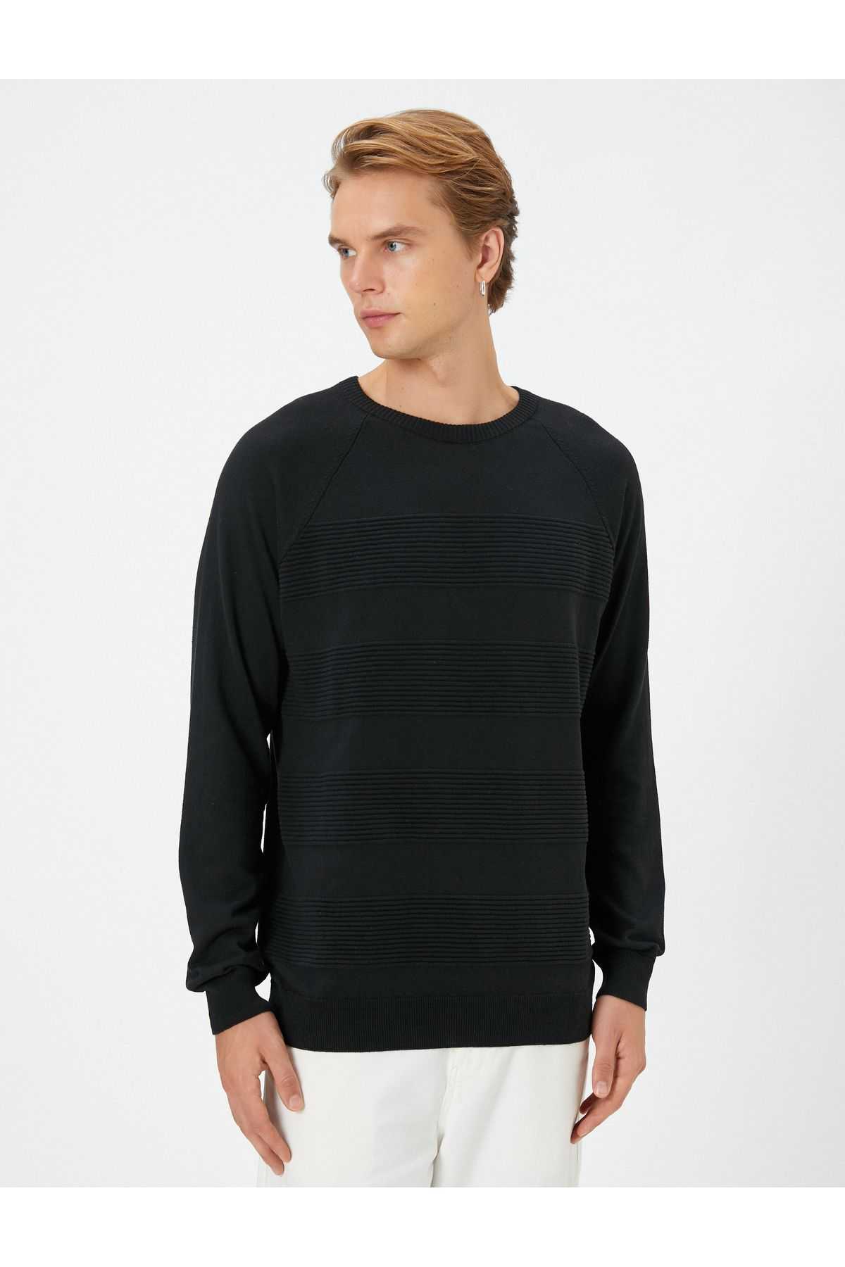 ژاکت بافتنی آستین های راگلان یقه باریک