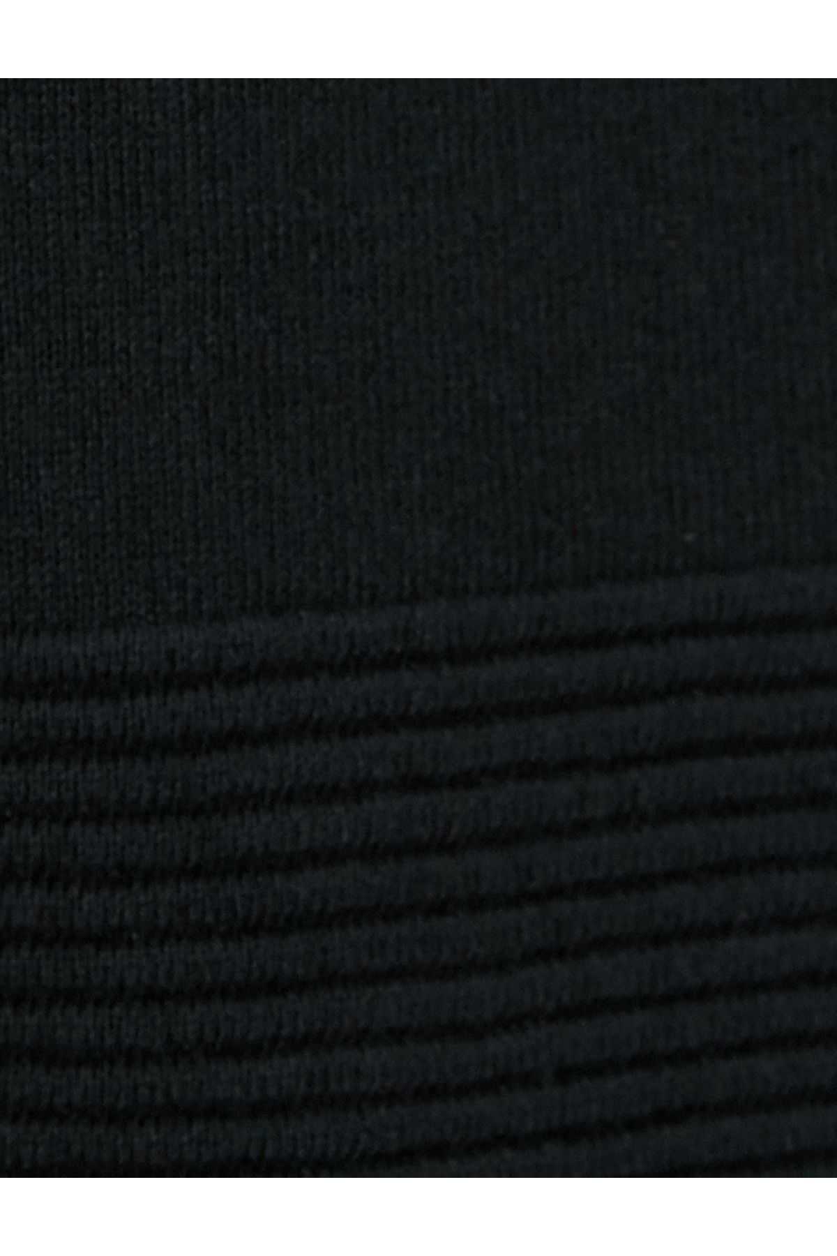 ژاکت بافتنی آستین های راگلان یقه باریک