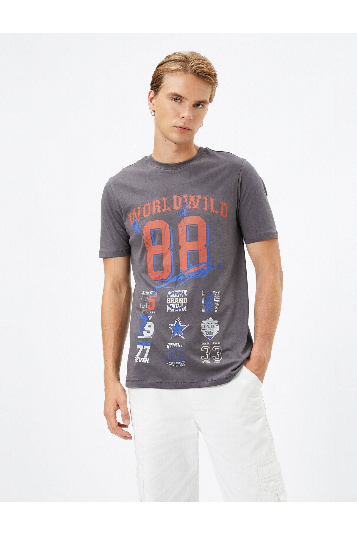 تیشرت کالج با یقه آستین کوتاه نخی