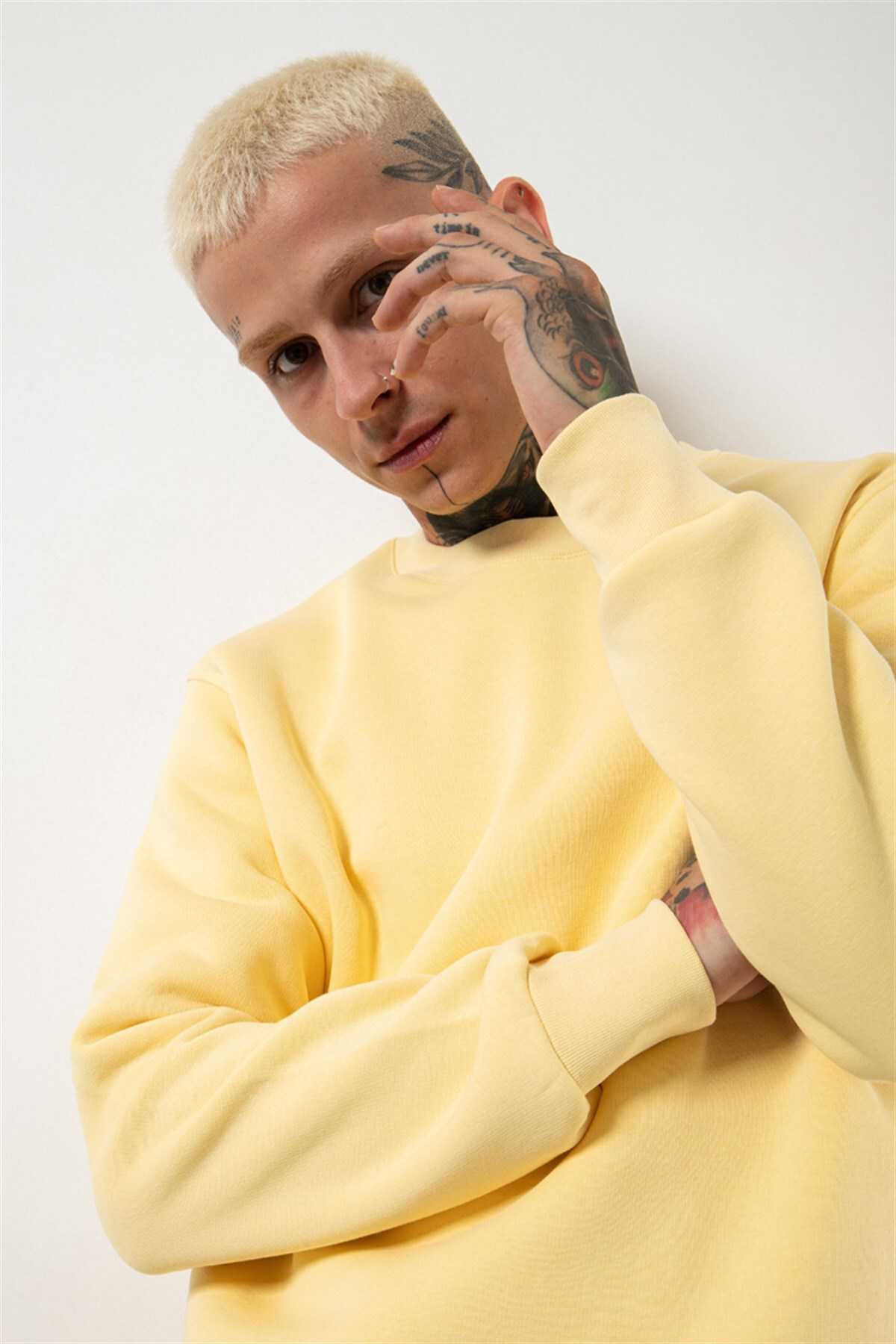 سویشرت مردانه یقه خدمه معمولی خاکستری روشن