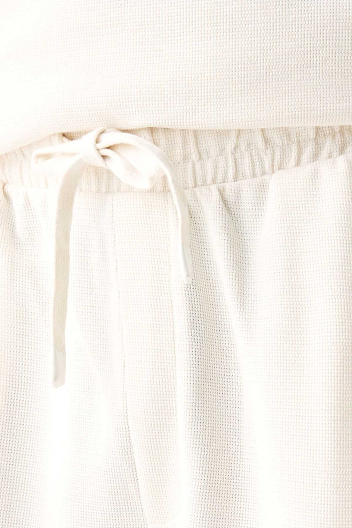 شورت برمودا با بافت راحت و راحت