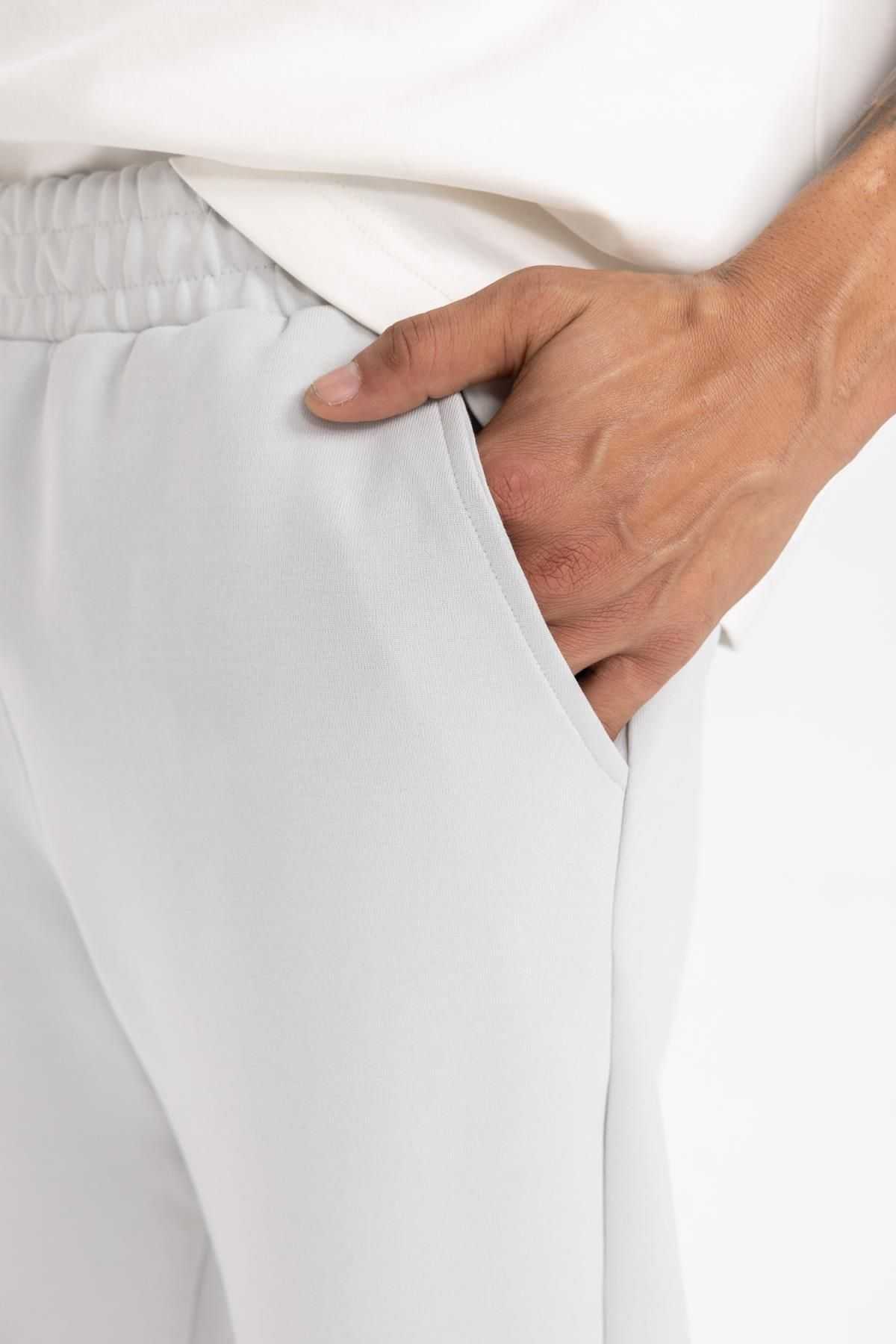 Fit Standard Fit Flexible Leg Jogger