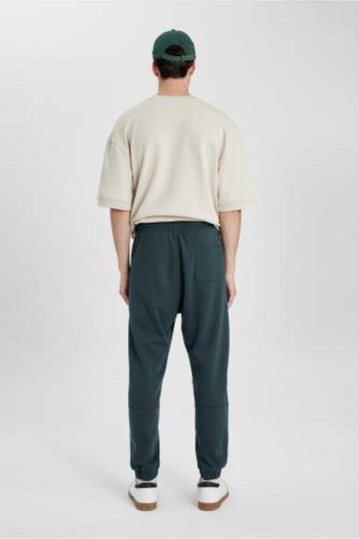 شلوار گرمکن جیبی منظم