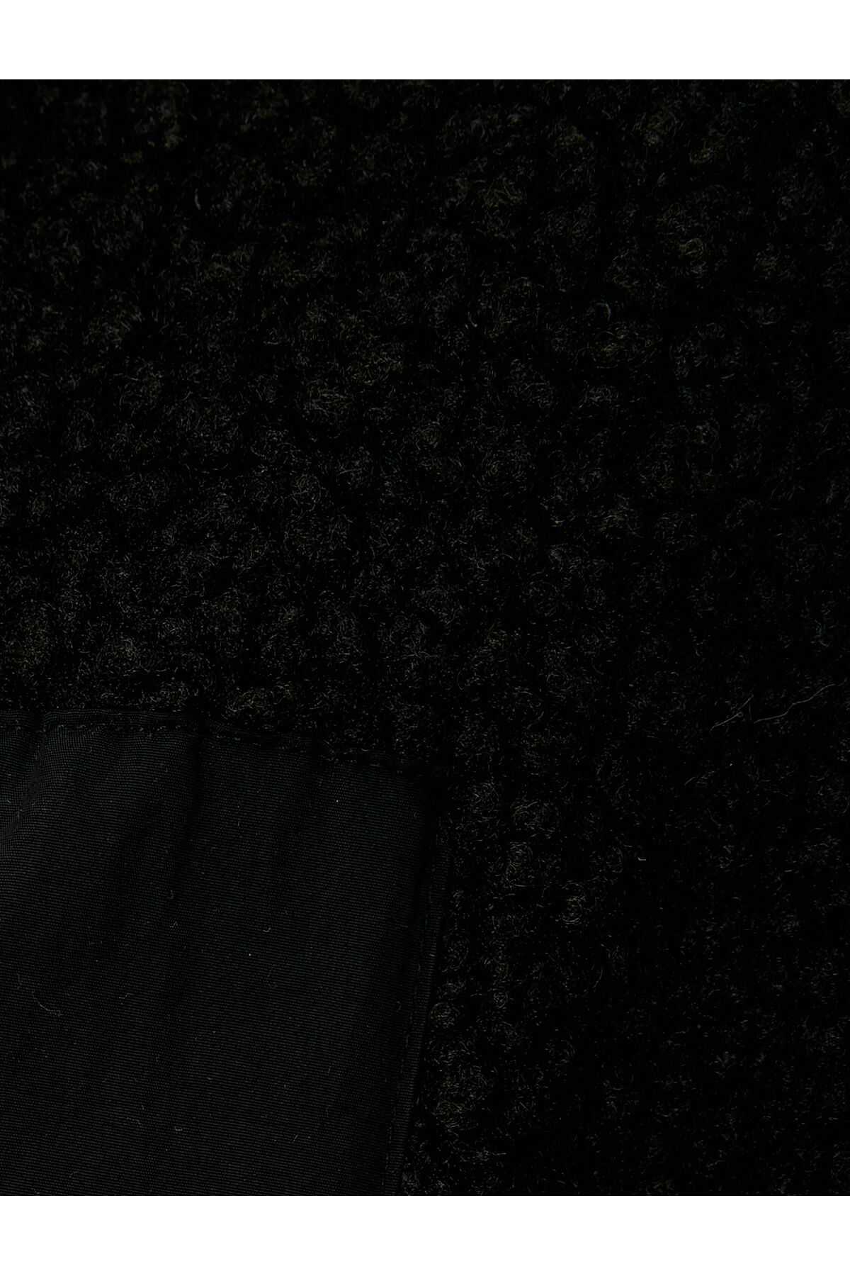 ژاکت مخمل دار با یقه پایه جیب زیپ دار