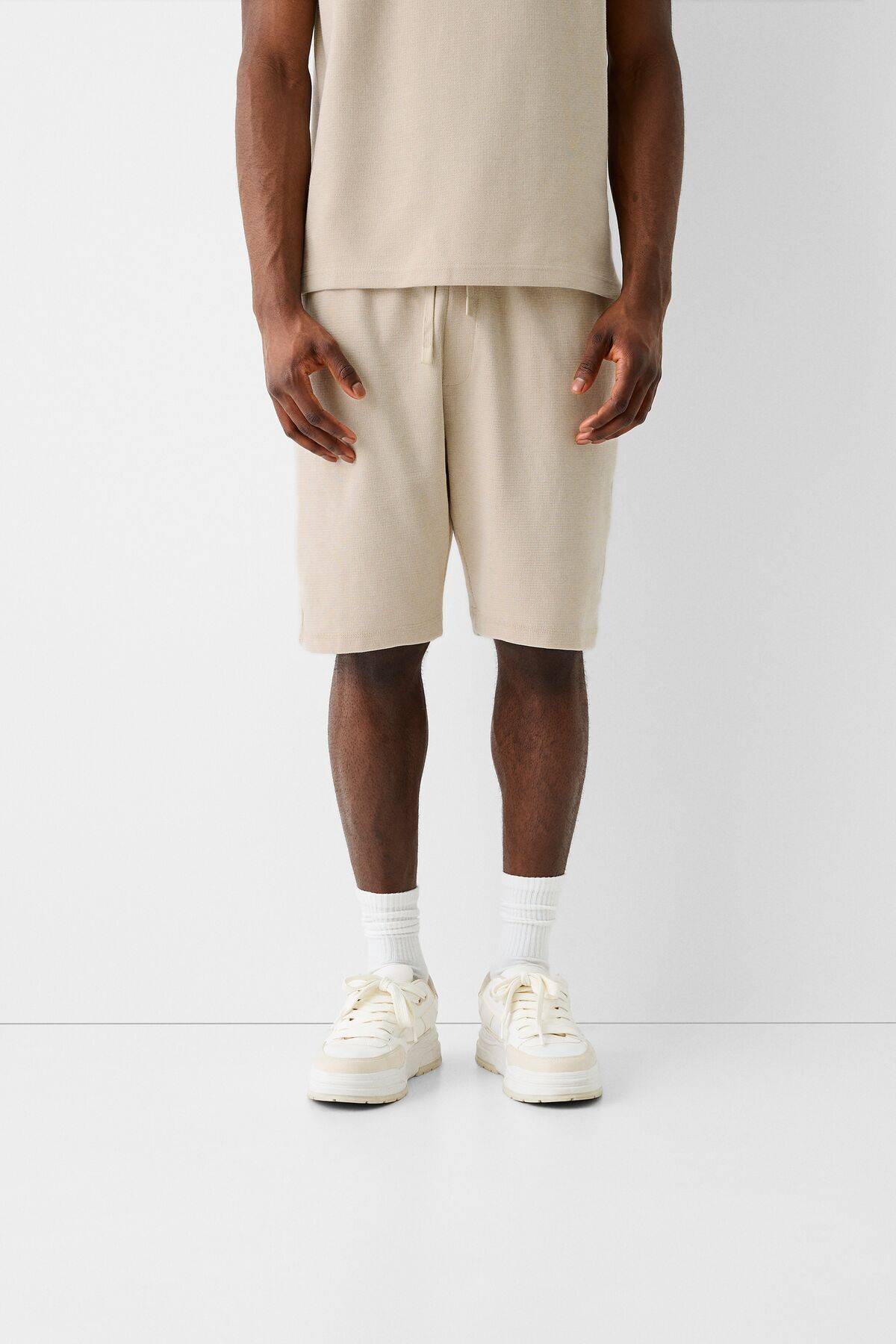 شورت برمودا با بافت راحت و راحت