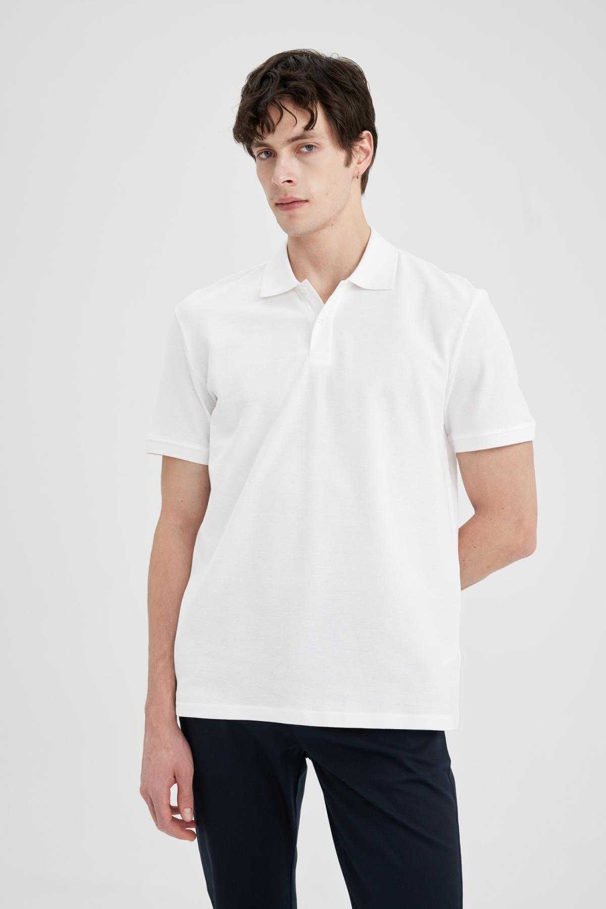 تیشرت پولو یقه ای با تناسب معمولی جدید