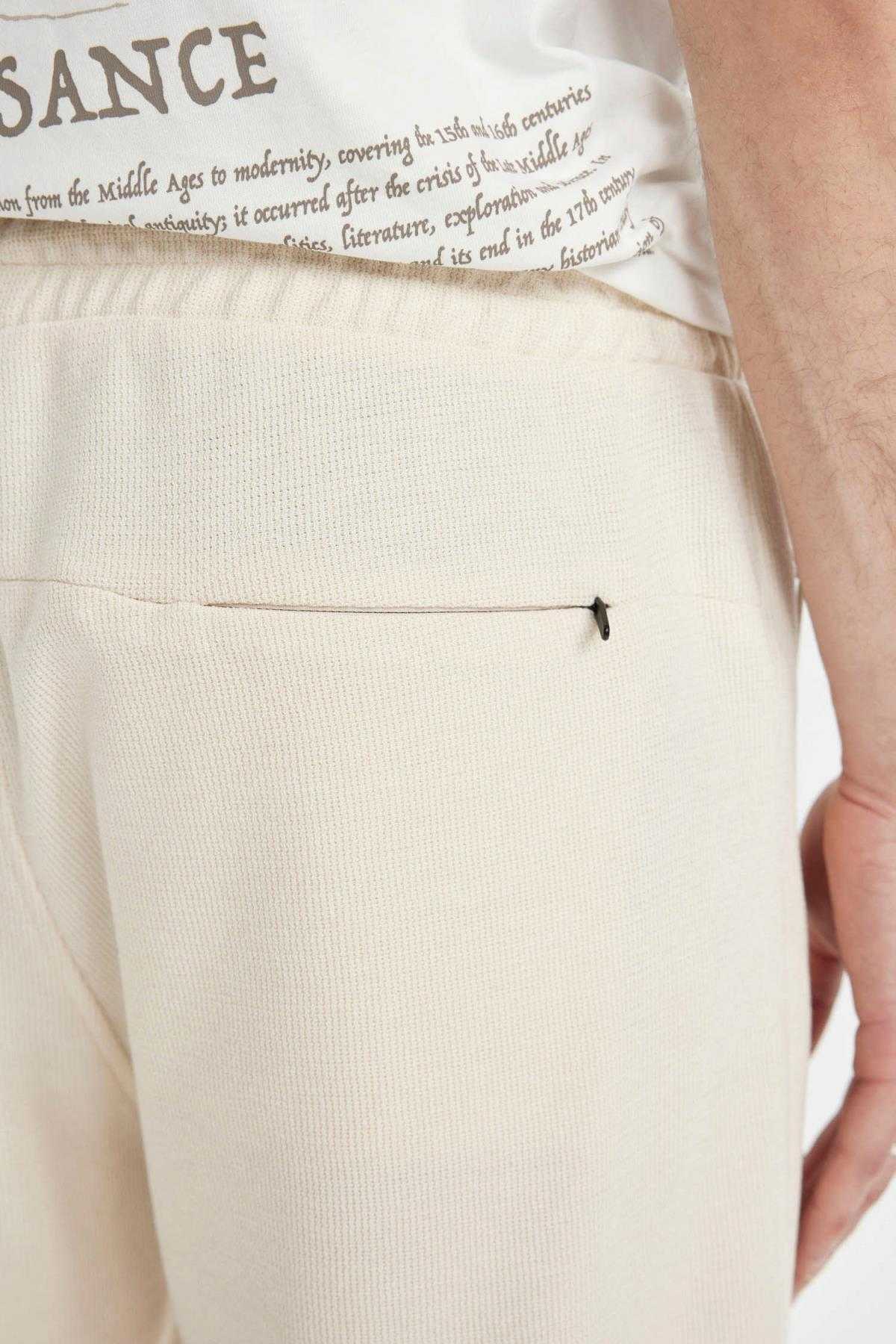 شلوارک ساق پای راست با تناسب منظم