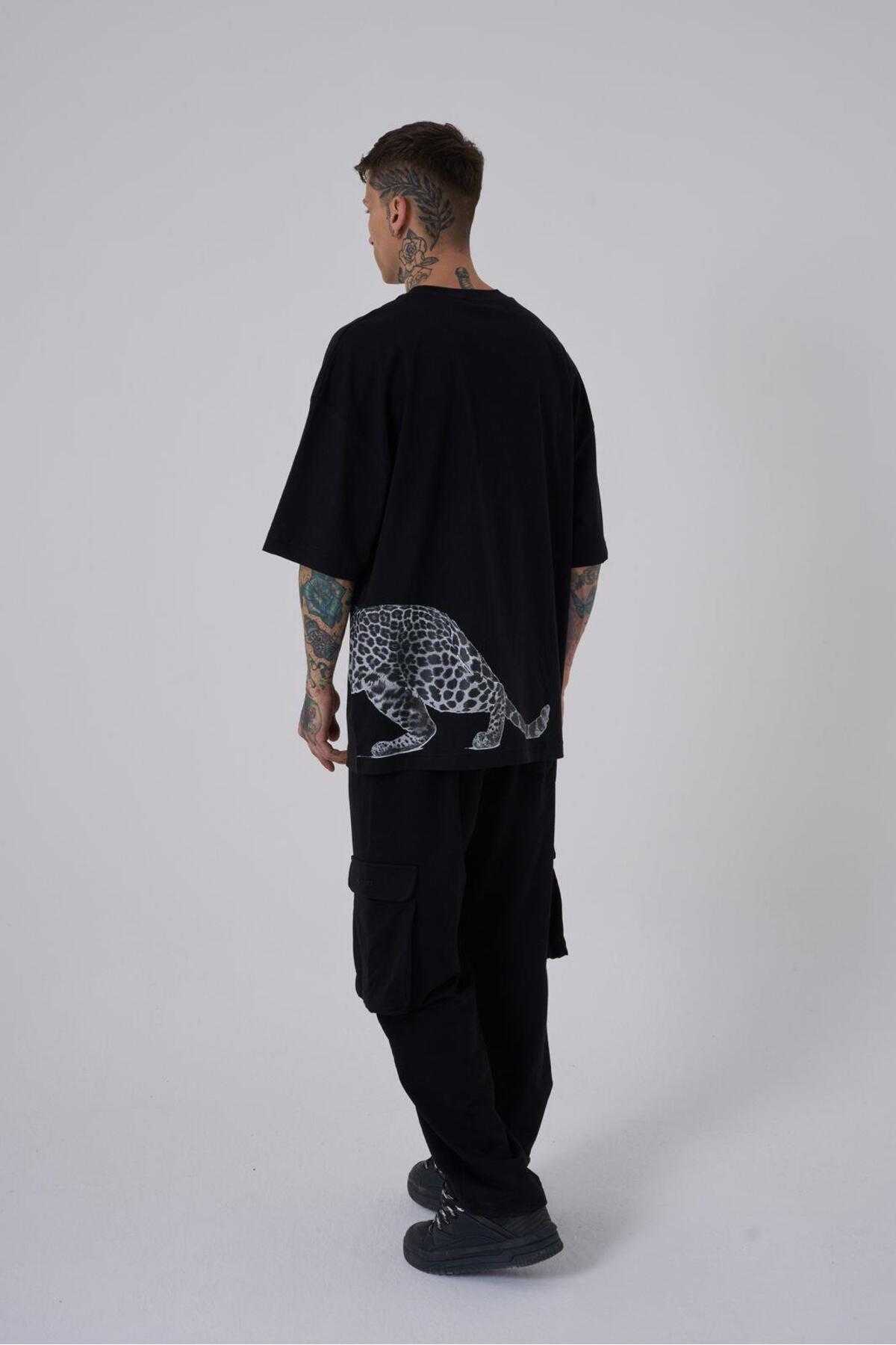 تیشرت مردانه طرح پلنگی سایز سبز روشن