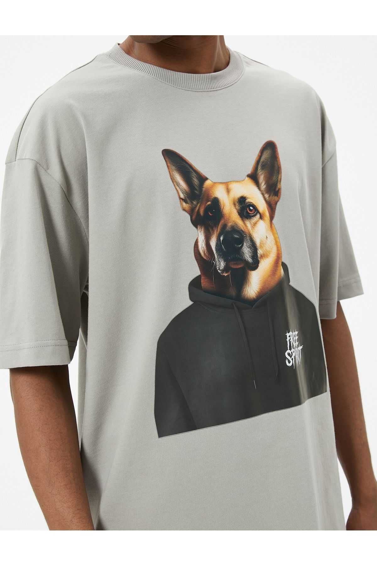 تیشرت سایز بزرگ با یقه خدمه آستین کوتاه با چاپ سگی