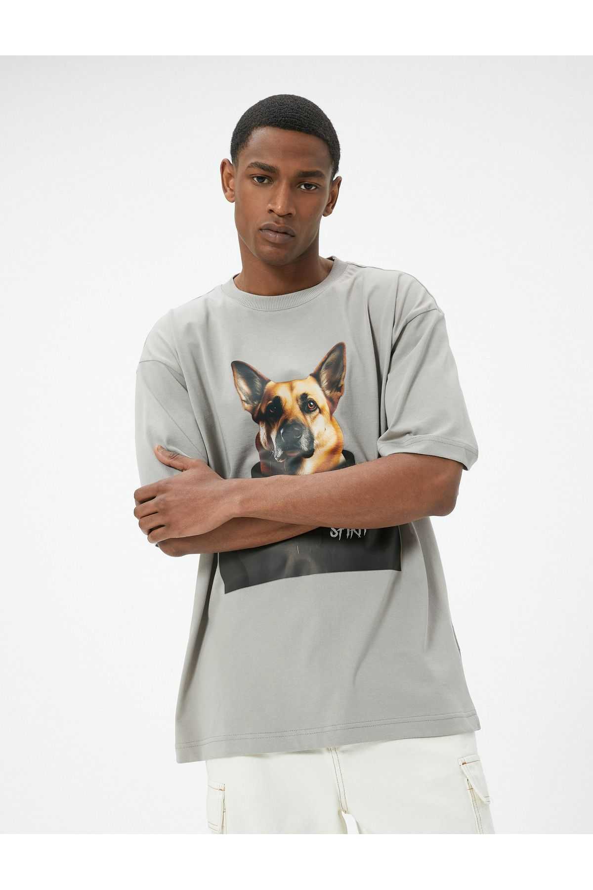 تیشرت سایز بزرگ با یقه خدمه آستین کوتاه با چاپ سگی