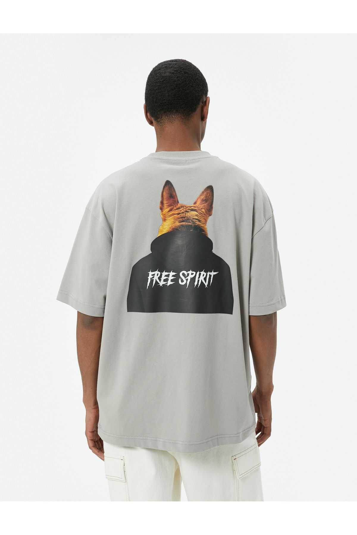 تیشرت سایز بزرگ با یقه خدمه آستین کوتاه با چاپ سگی