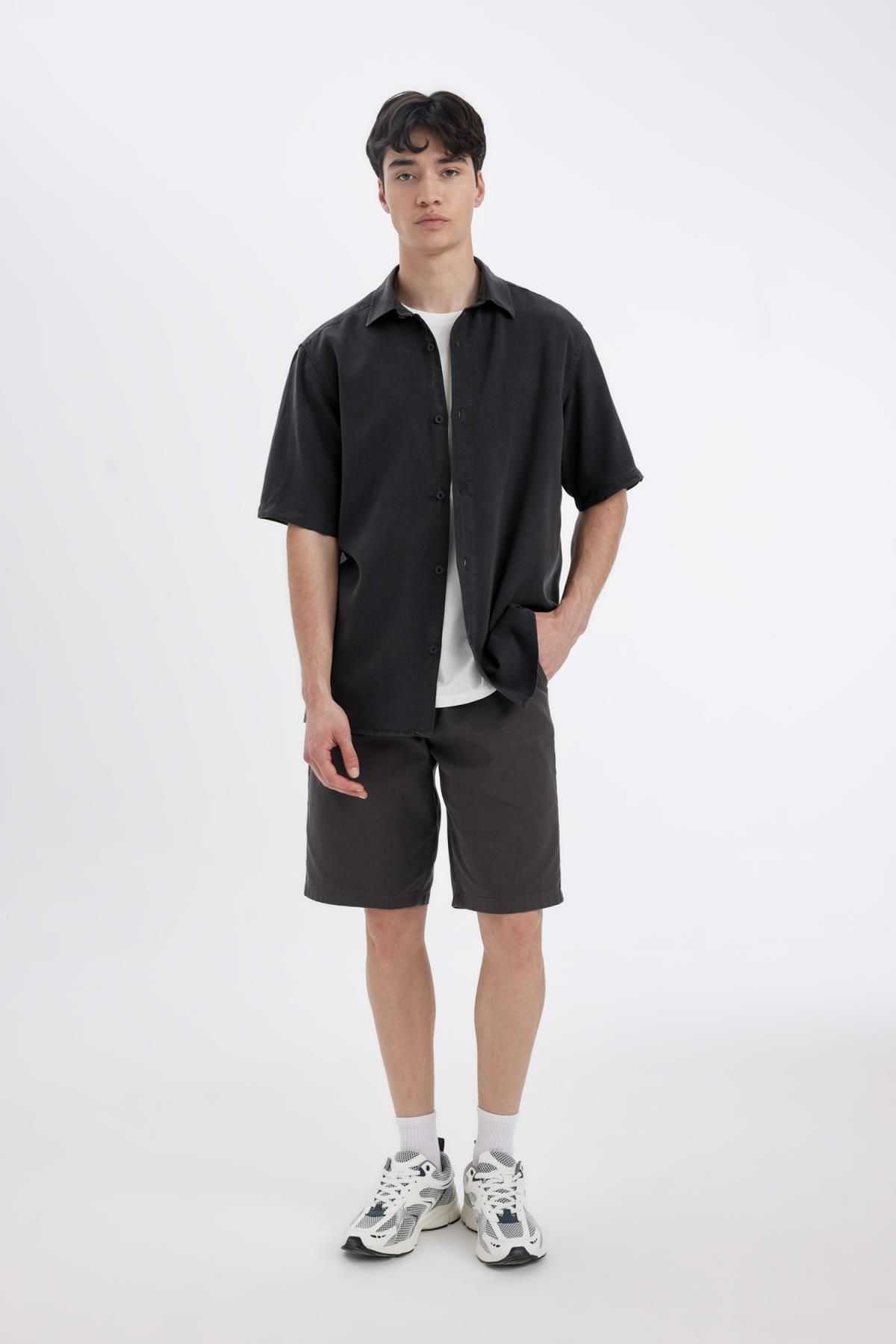 گاباردین برمودای پای راست منظم فیت