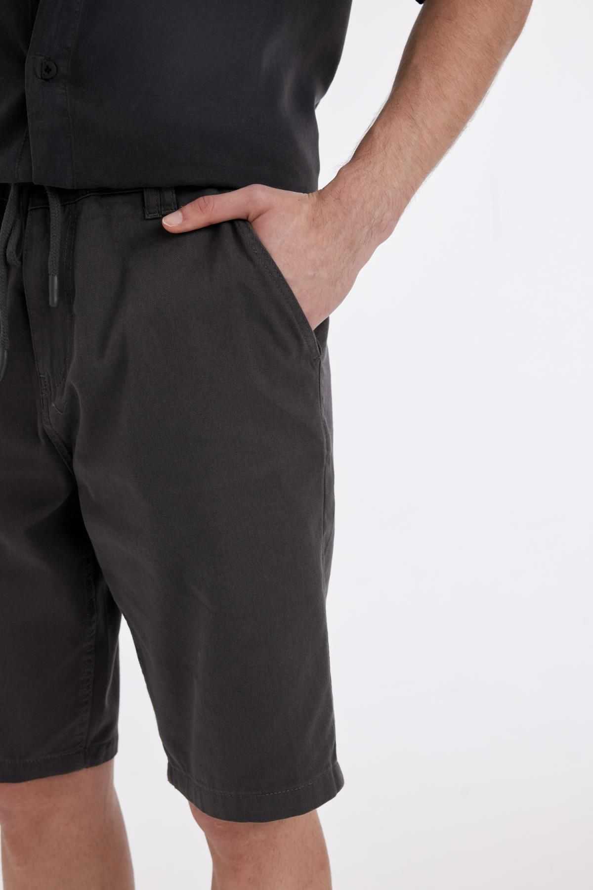 گاباردین برمودای پای راست منظم فیت