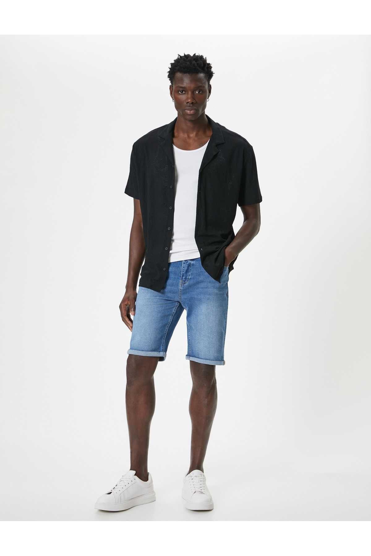 جیب دکمه ای شلوارک جین برمودا باریک با جزئیات