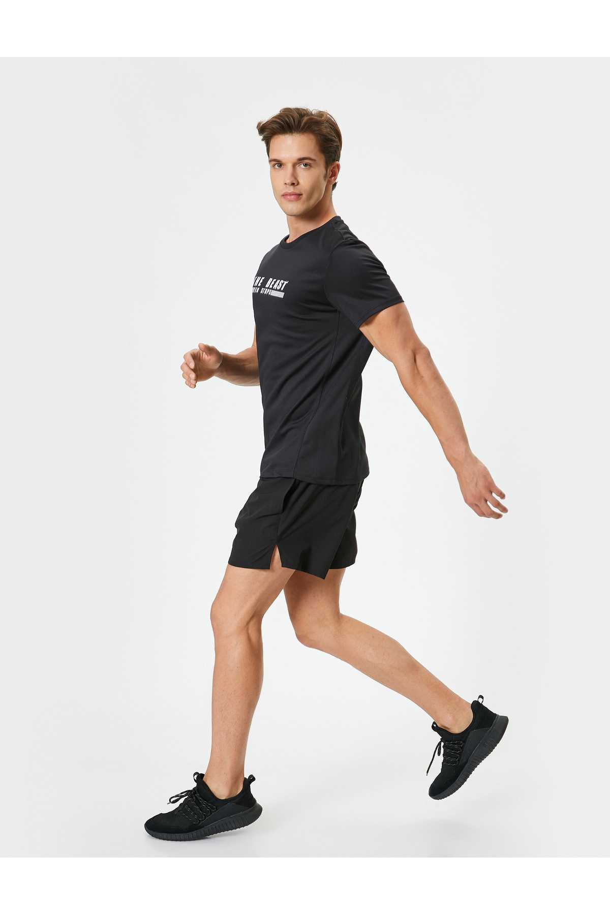 شورت اسپرت کوتاه با بند کمری و جیب