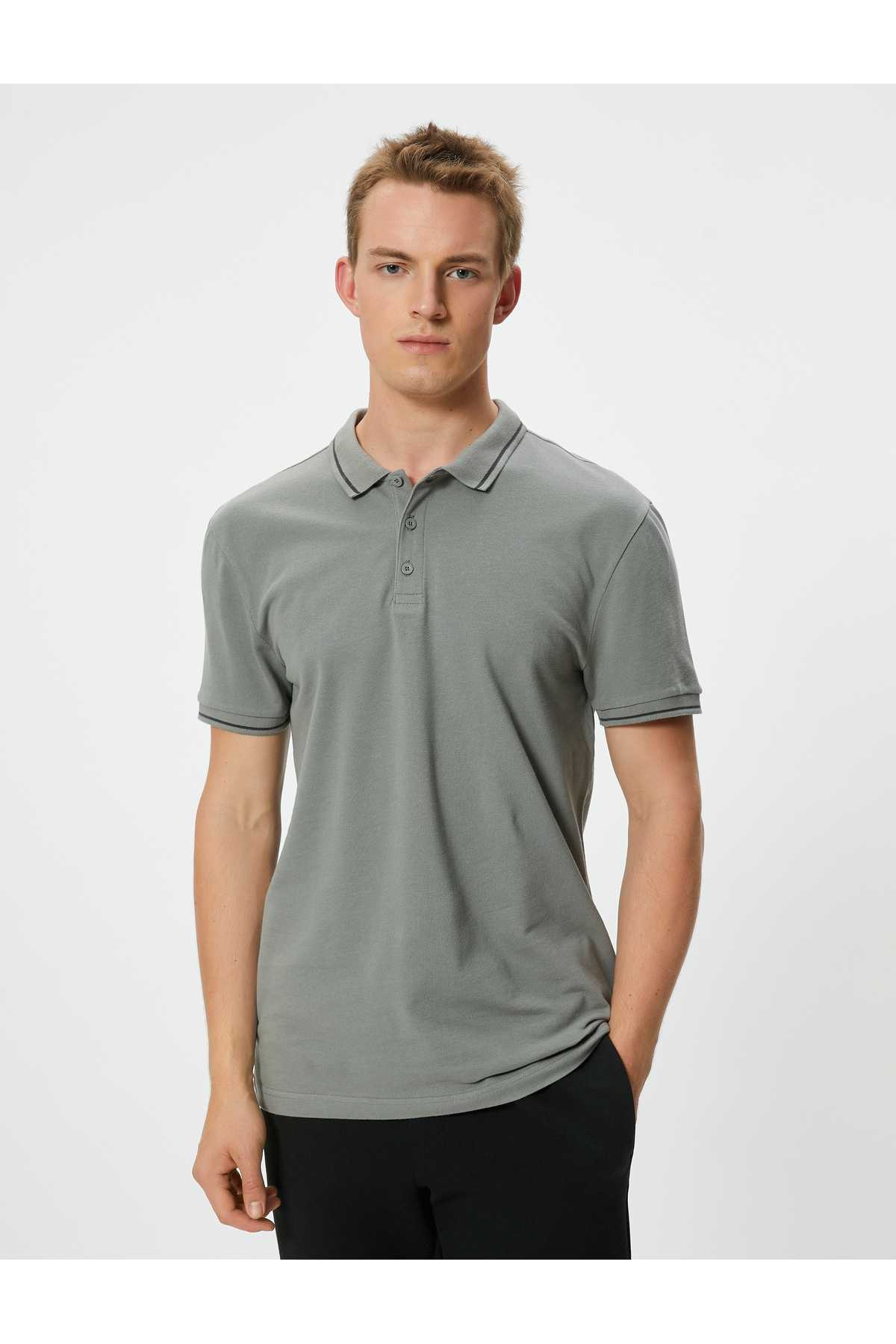 تیشرت پولو با آستین کوتاه با جزئیات نخی