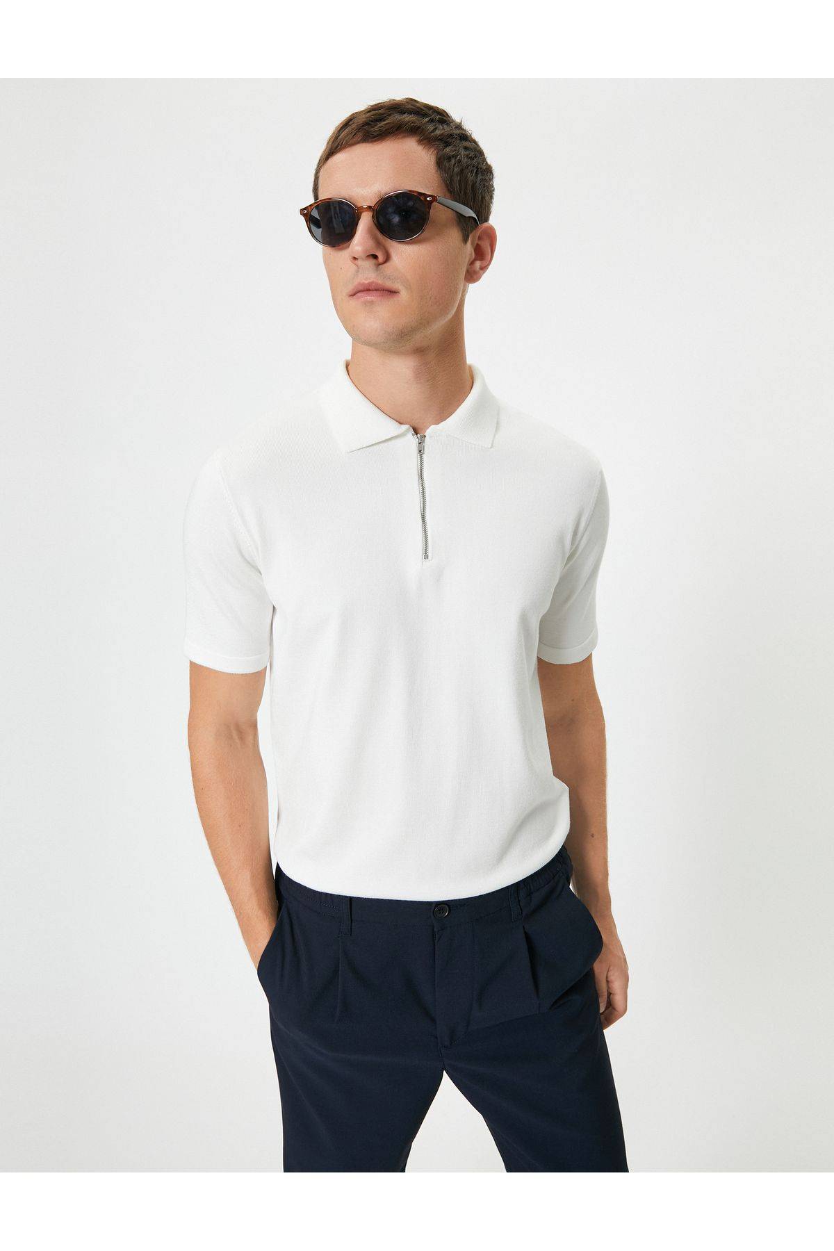 ژاکت بافتنی یقه پولو آستین کوتاه نیم زیپ