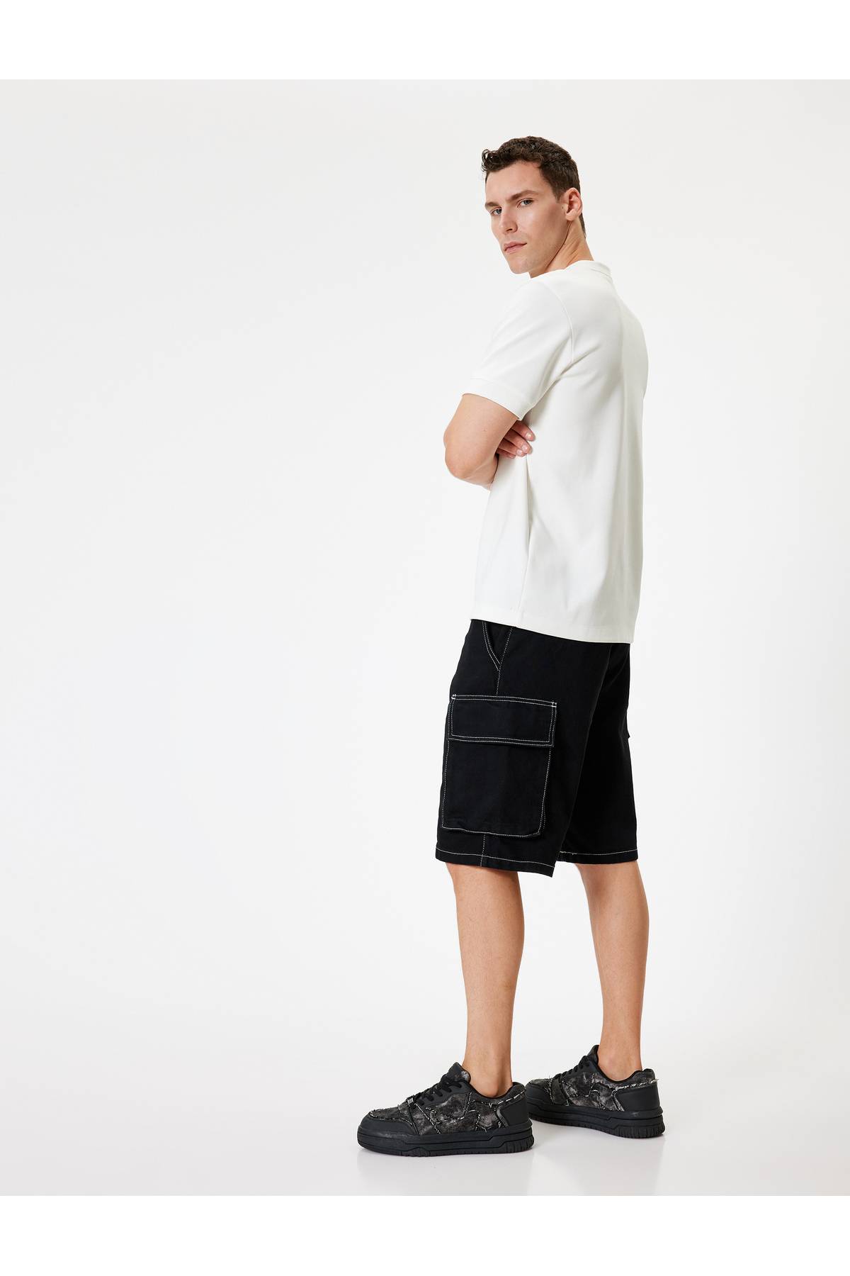 شلوار جین گشاد با جیب باری با جزئیات پنبه برمودا