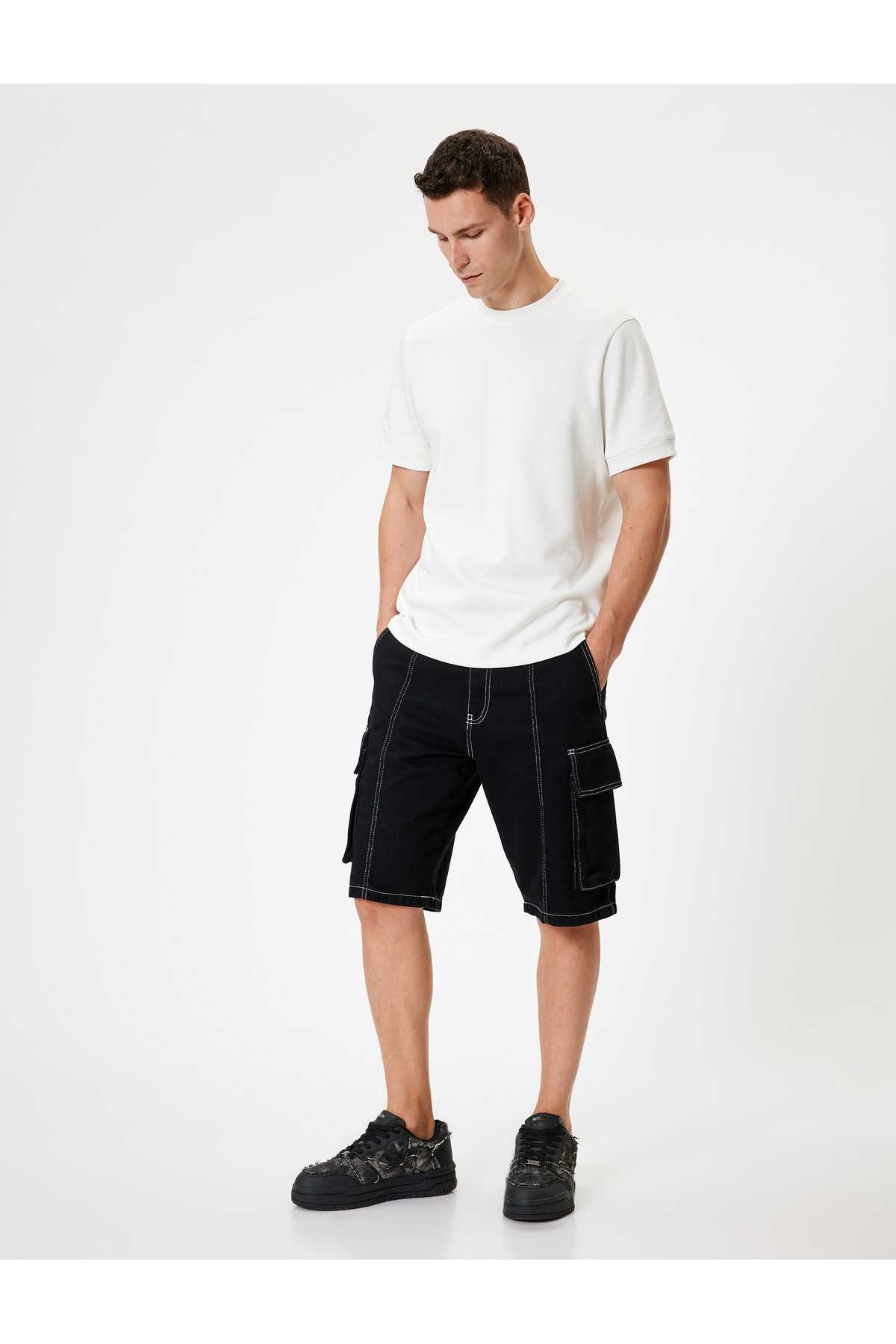 شلوار جین گشاد با جیب باری با جزئیات پنبه برمودا