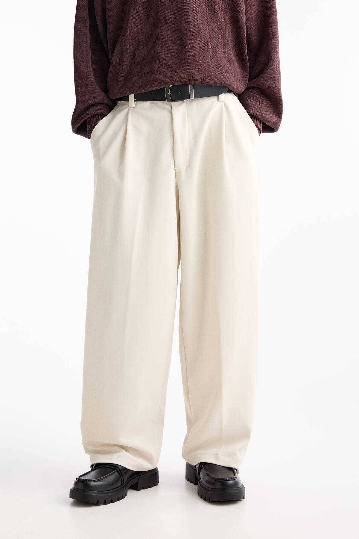 شلوار پارچه ای با دارت