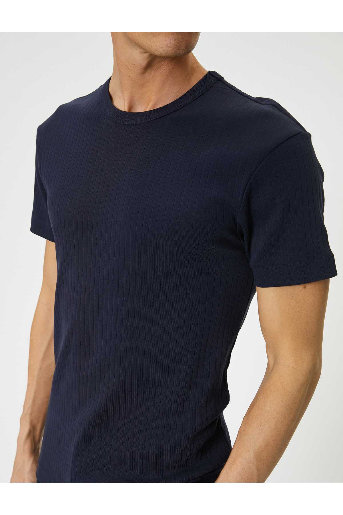 تیشرت پایه آستین کوتاه بافت باریک