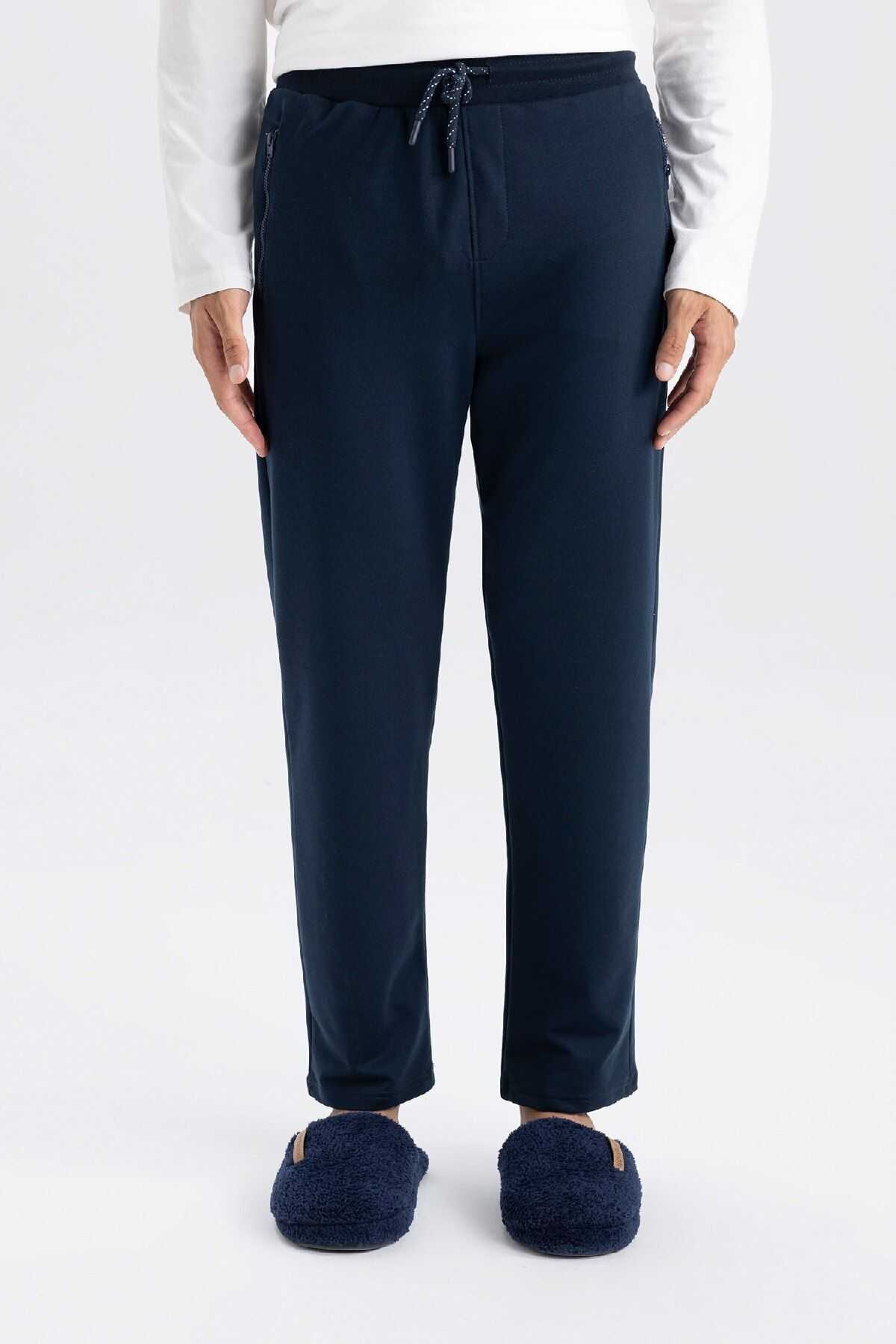 شلوار ورزشی باریک مردانه آبی سرمه ای با زیپ ساده پایه مشکی D6091ax24au