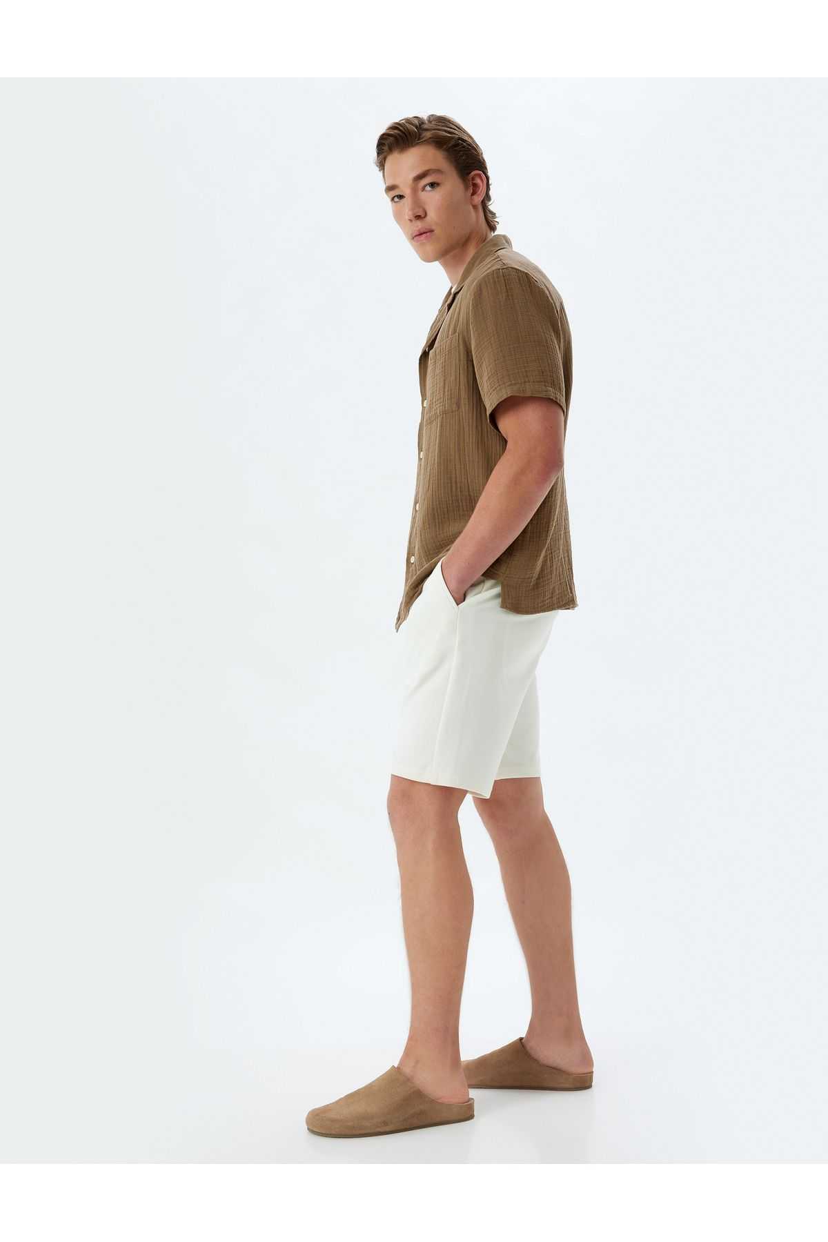 شلوارک چینو جیب کوتاه ترکیب پنبه ای با جزئیات