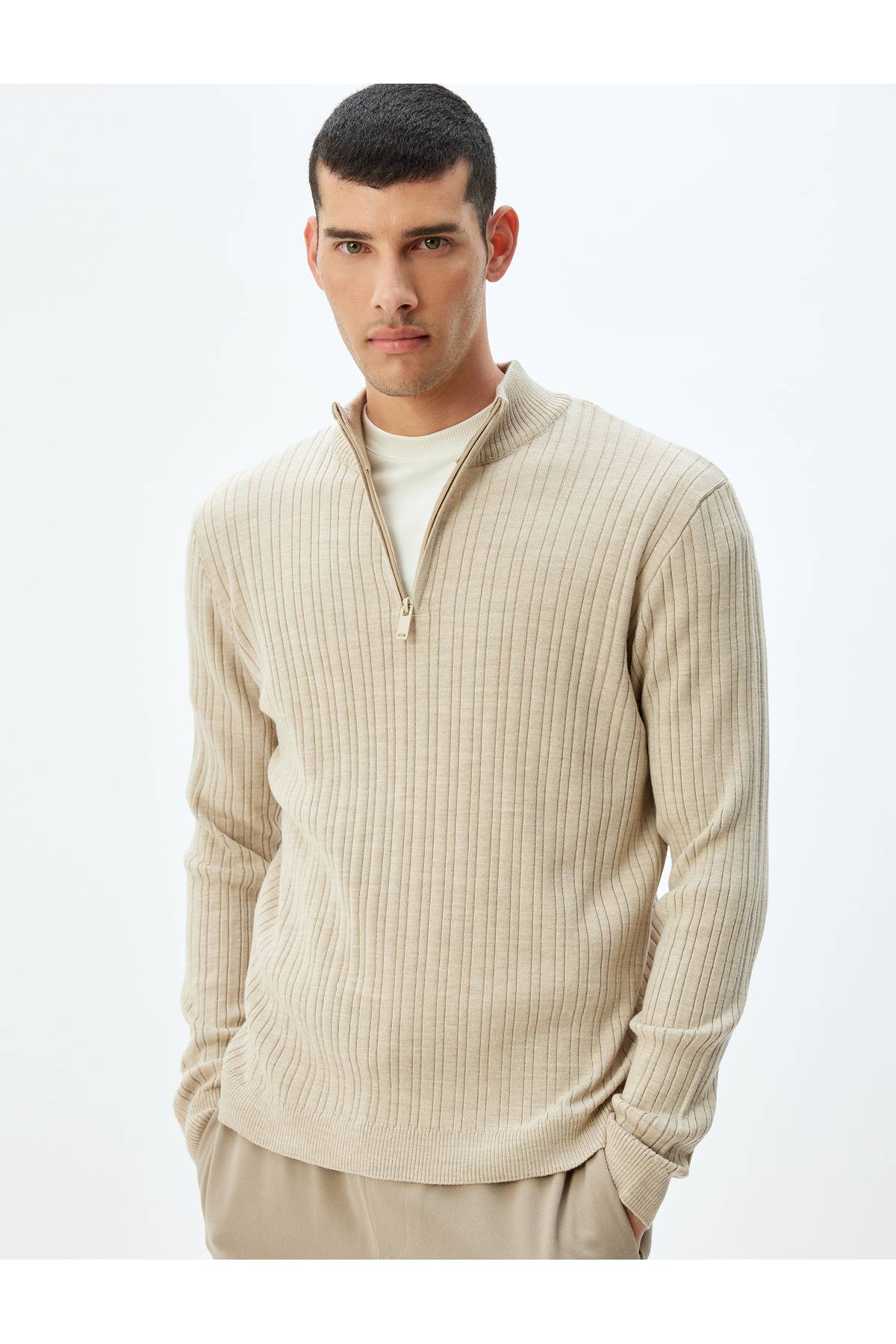 ژاکت بافتنی با زیپ یقه بلند ترکیب پشمی با جزئیات