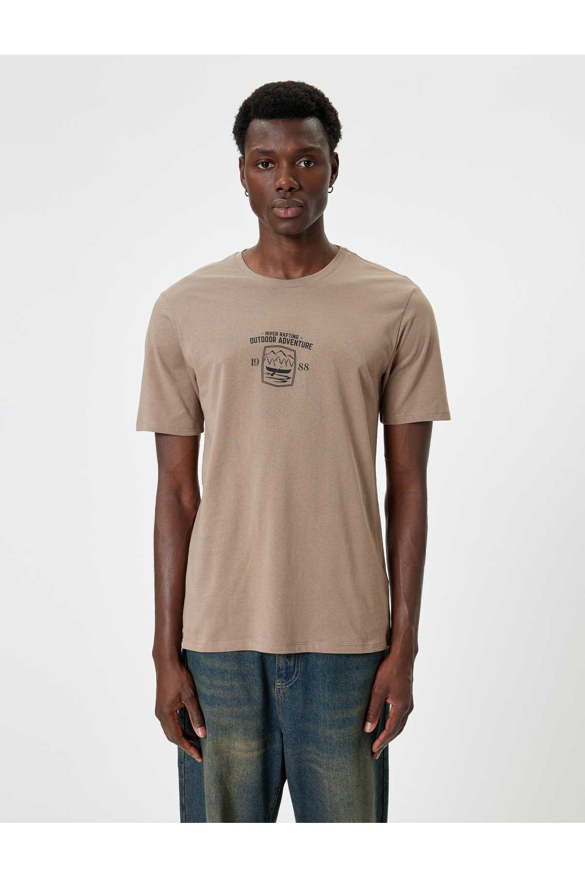 شعار تیشرت آستین کوتاه یقه خدمه نخی