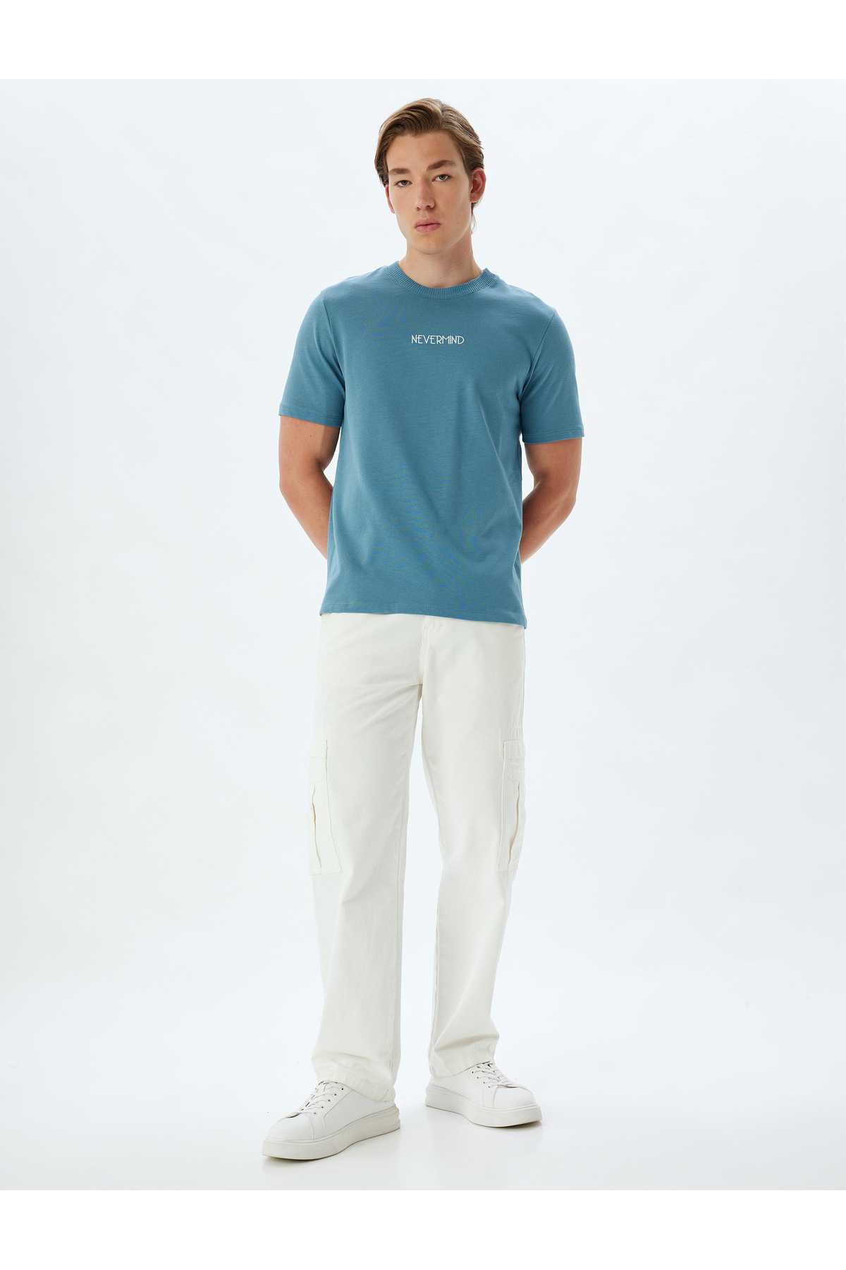 مدل تیشرت یقه خدمه آستین کوتاه نخی دوزی شده