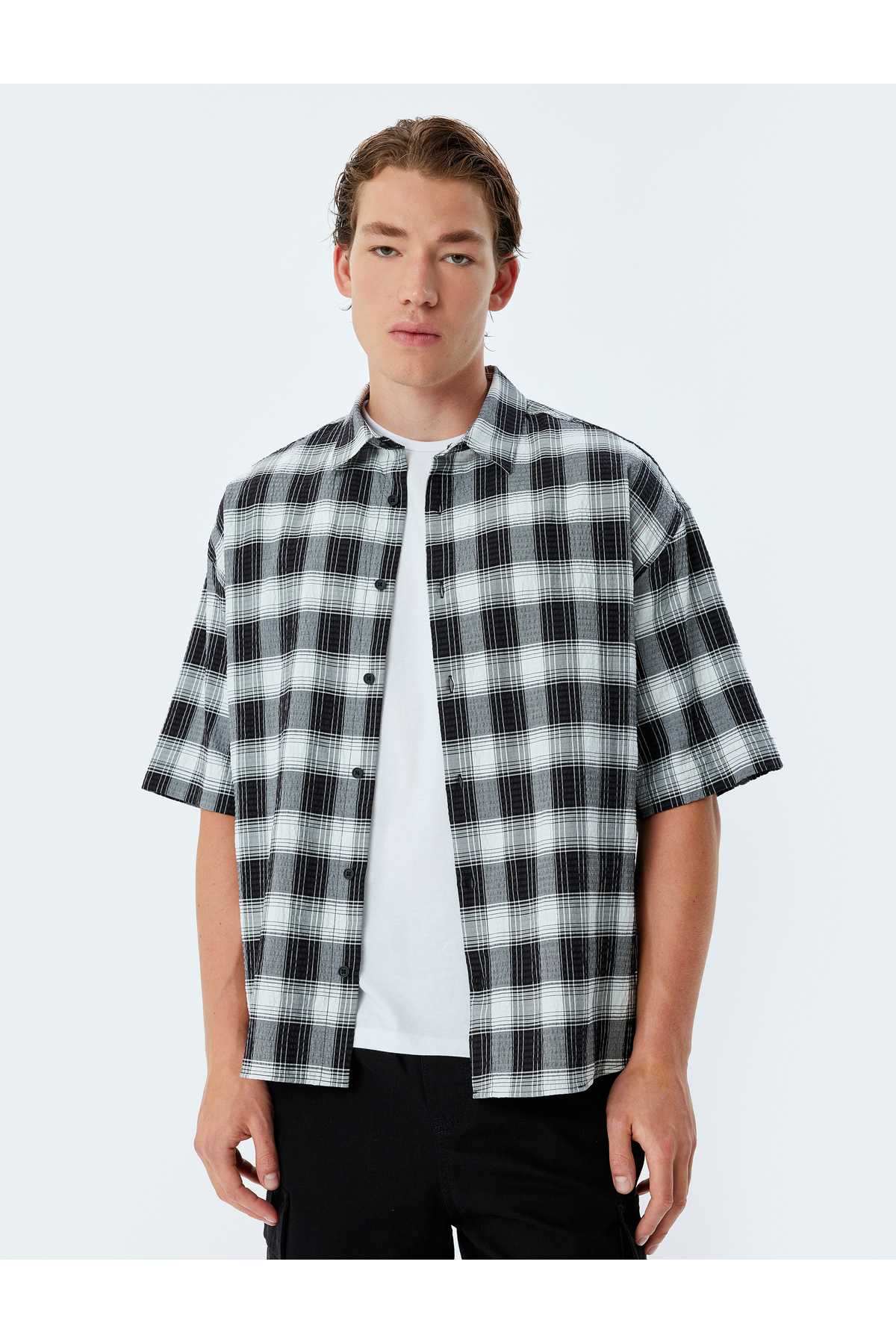 پیراهن آستین کوتاه با طرح ترکیبی نخی