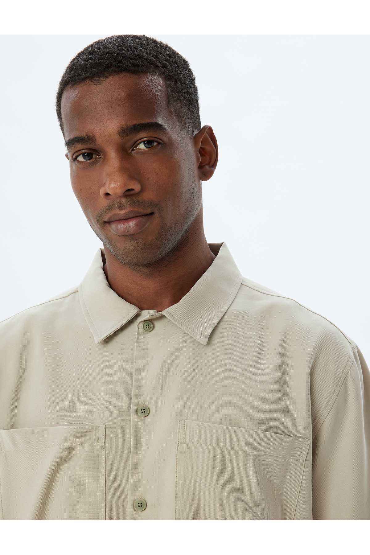 جیب آستین کوتاه پیراهن پایه ویسکوز با جزئیات