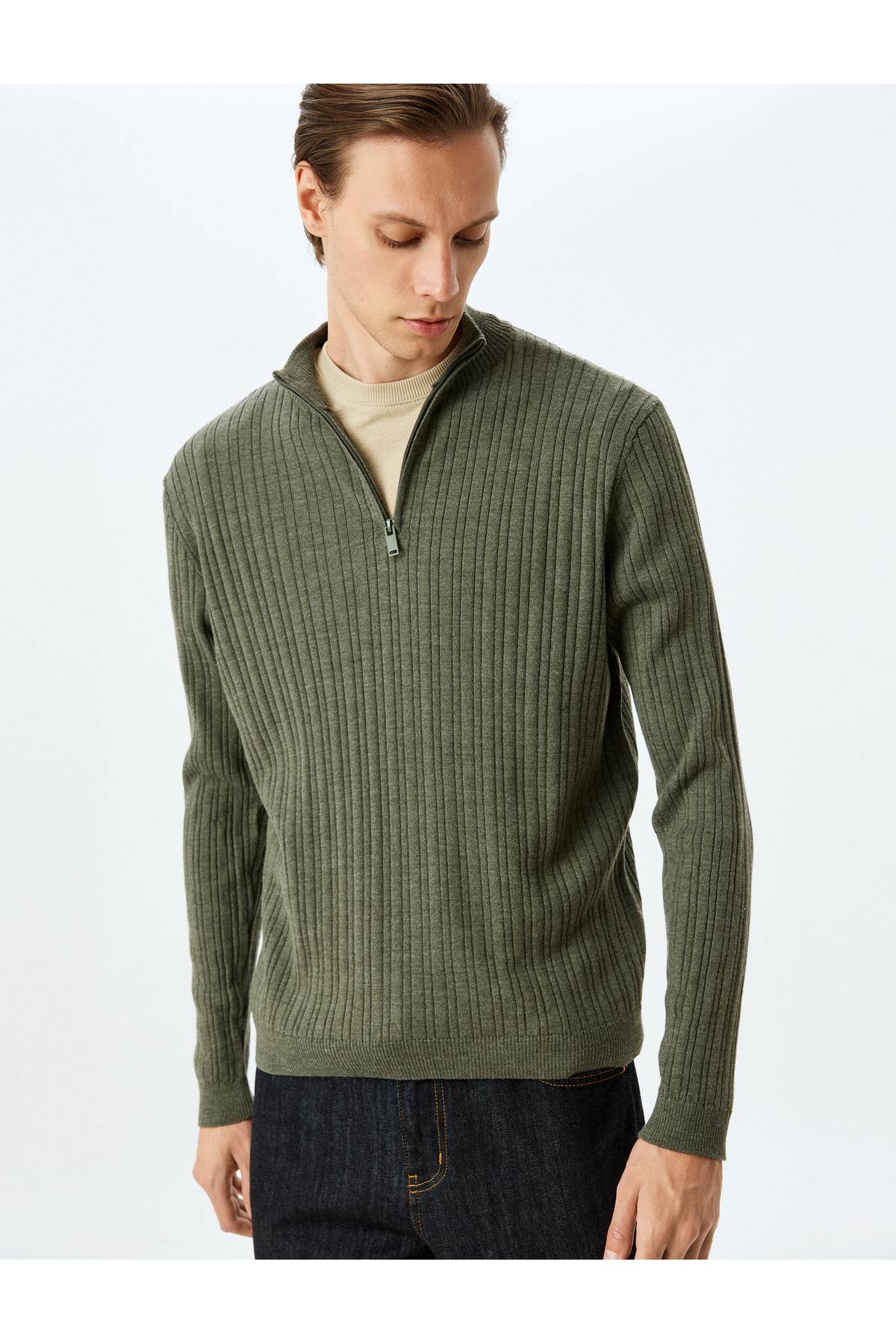 ژاکت بافتنی با زیپ یقه بلند ترکیب پشمی با جزئیات