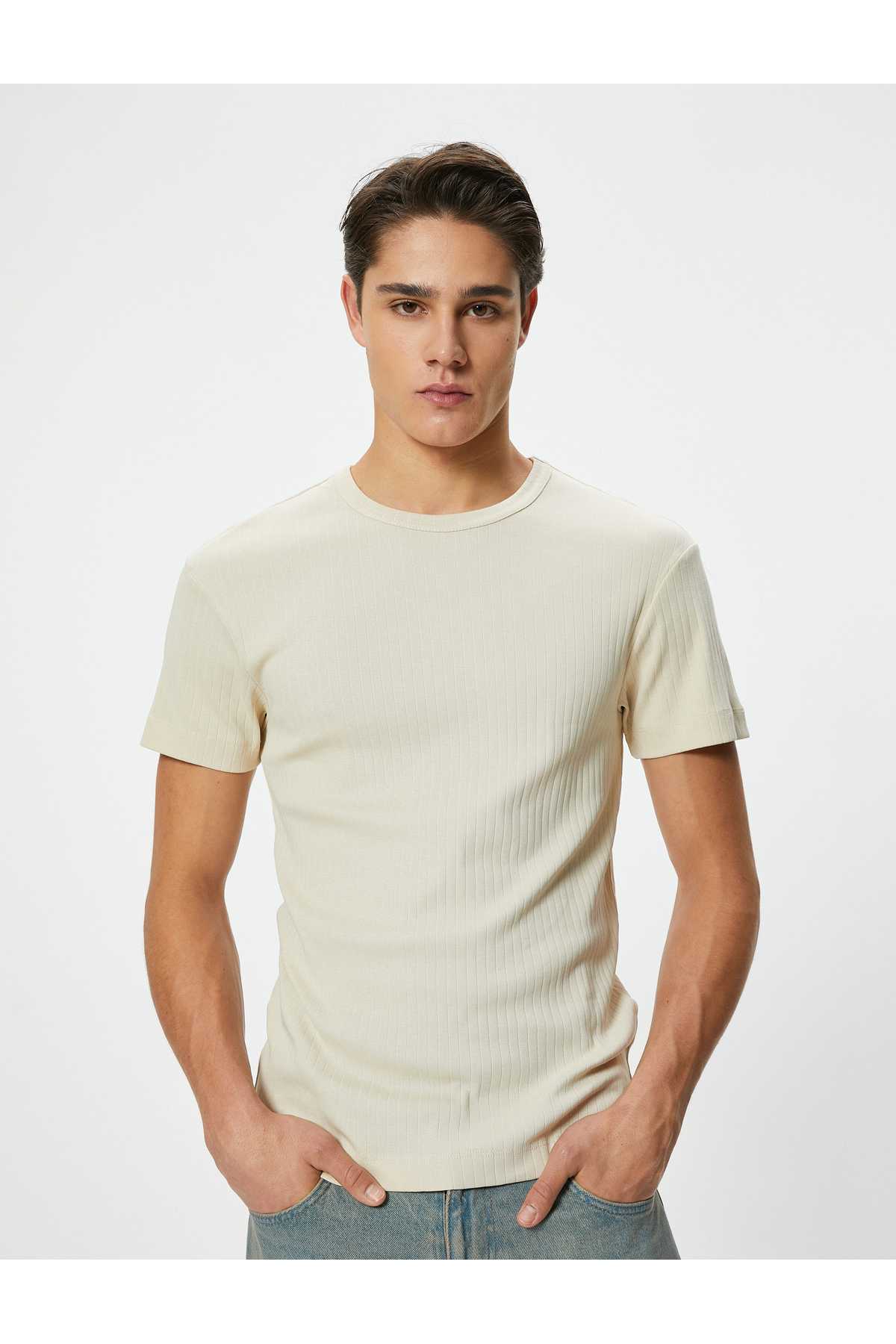 تیشرت پایه آستین کوتاه بافت باریک