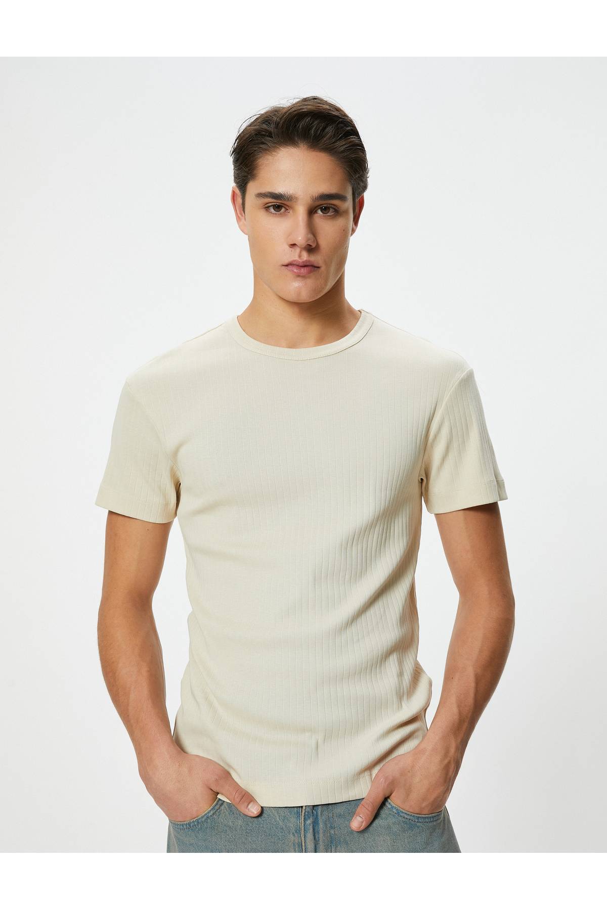تیشرت پایه آستین کوتاه بافت باریک