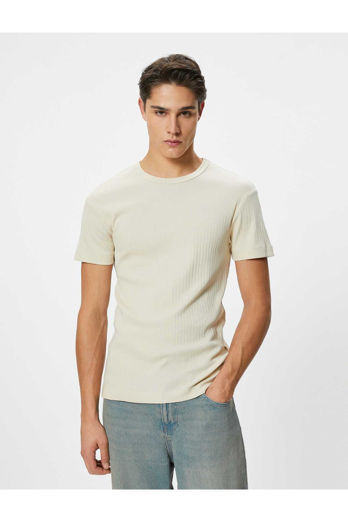 تیشرت پایه آستین کوتاه بافت باریک