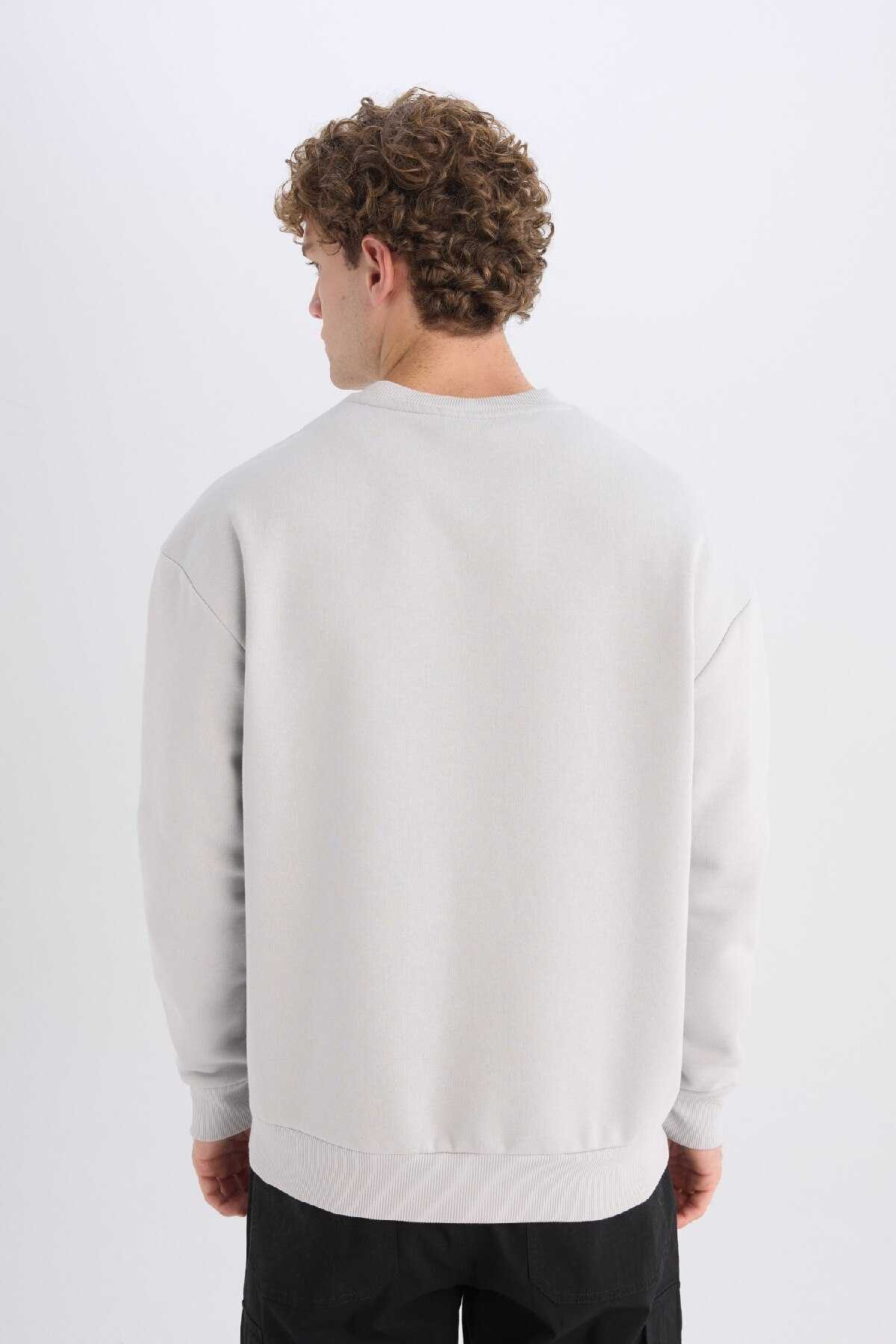 سویشرت طرح دار با یقه باکس سیاه X8282az24au