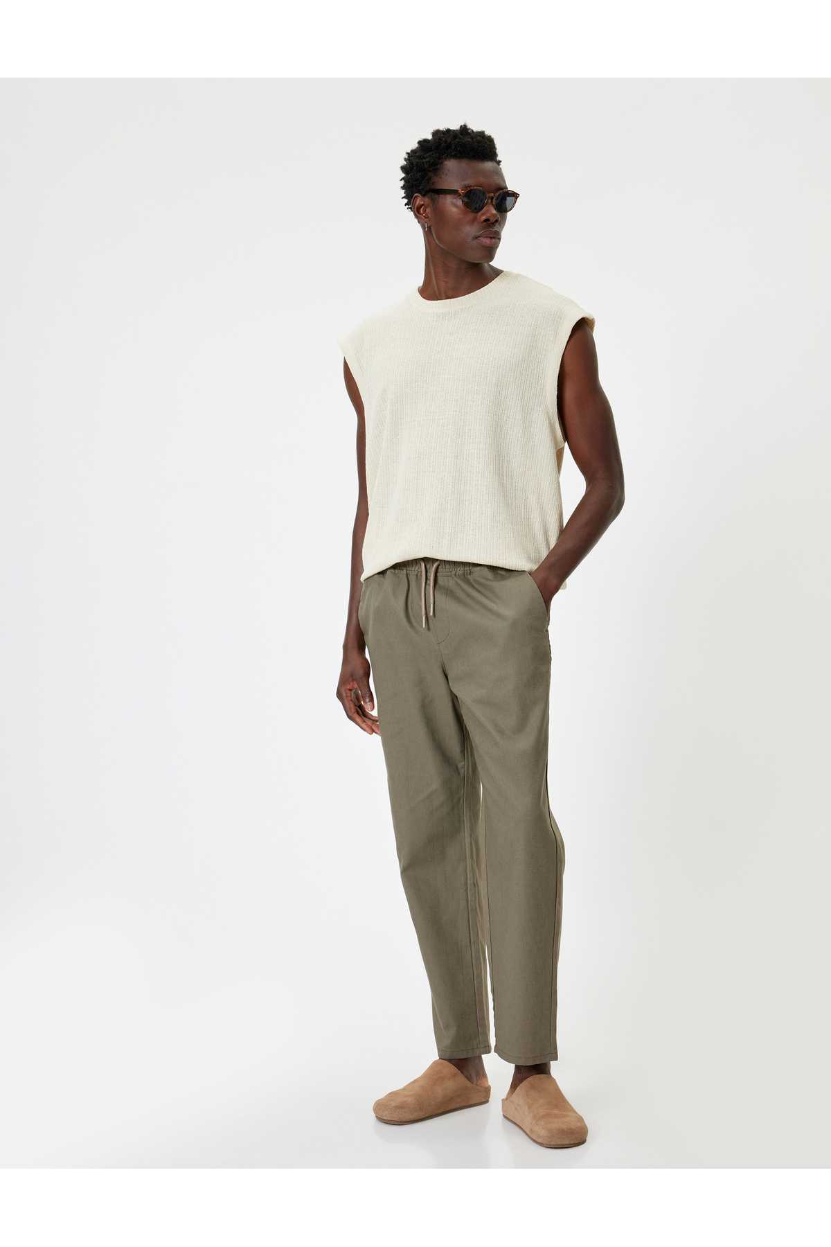 شلوار جین مرد خاکی