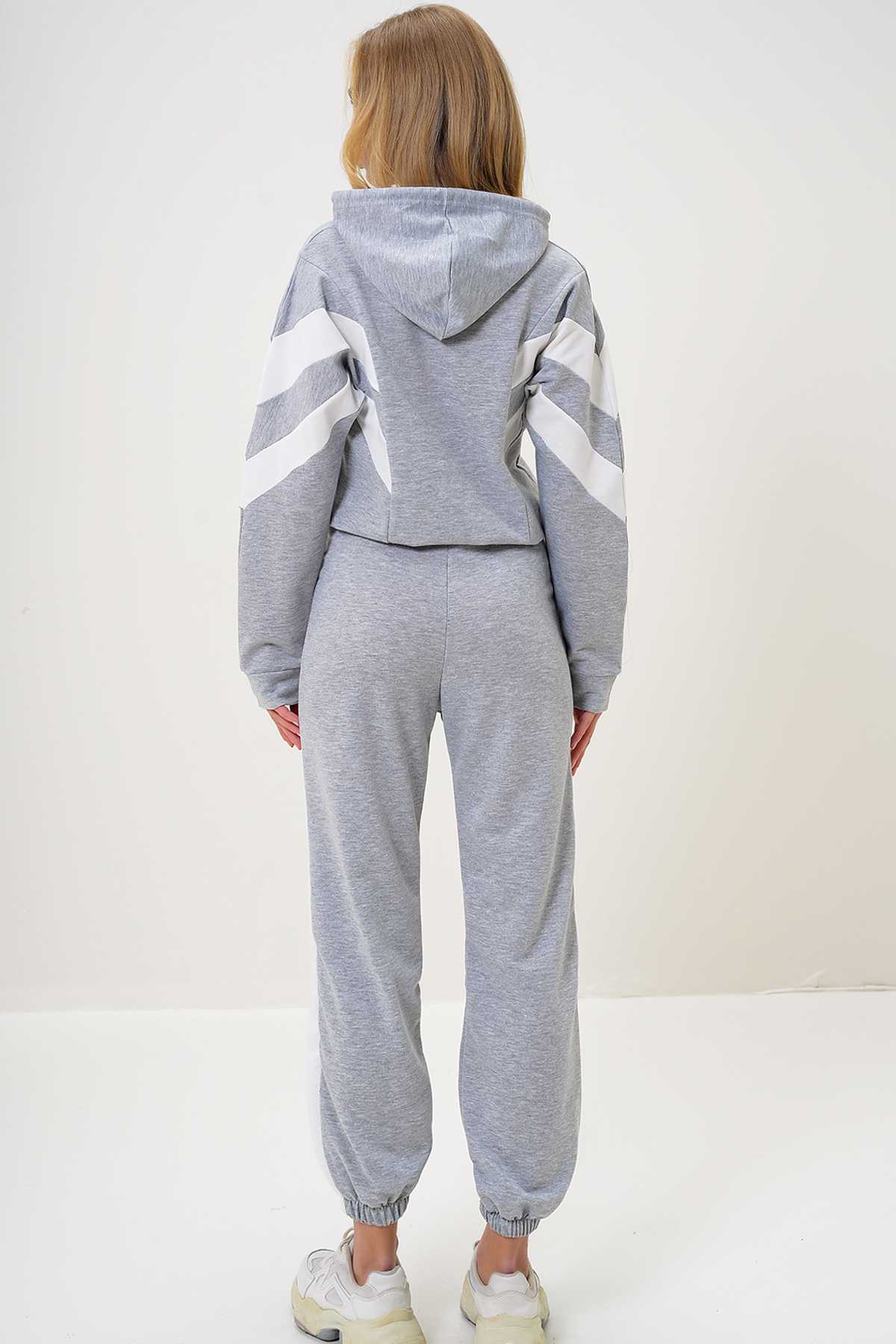 ست گرمکن سرپوش دار بیسکویتی زنانه و ست لباس ورزشی سرآستین الاستیک