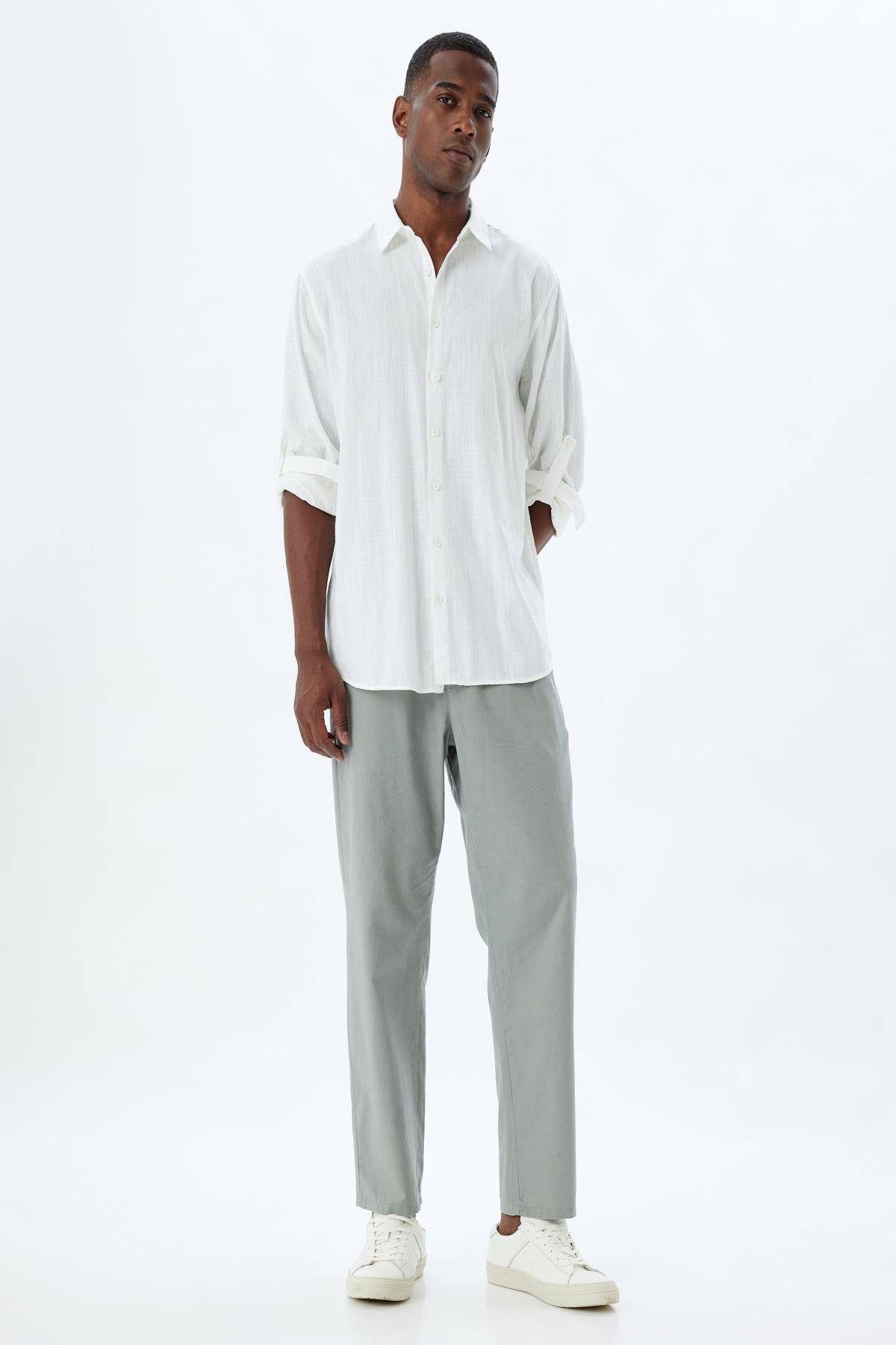 شلوار جین مرد خاکی