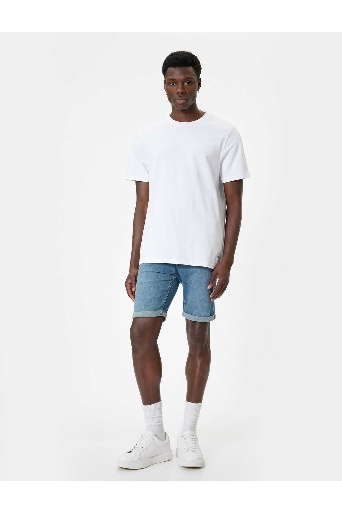 جیب دکمه ای شلوارک جین برمودا باریک با جزئیات